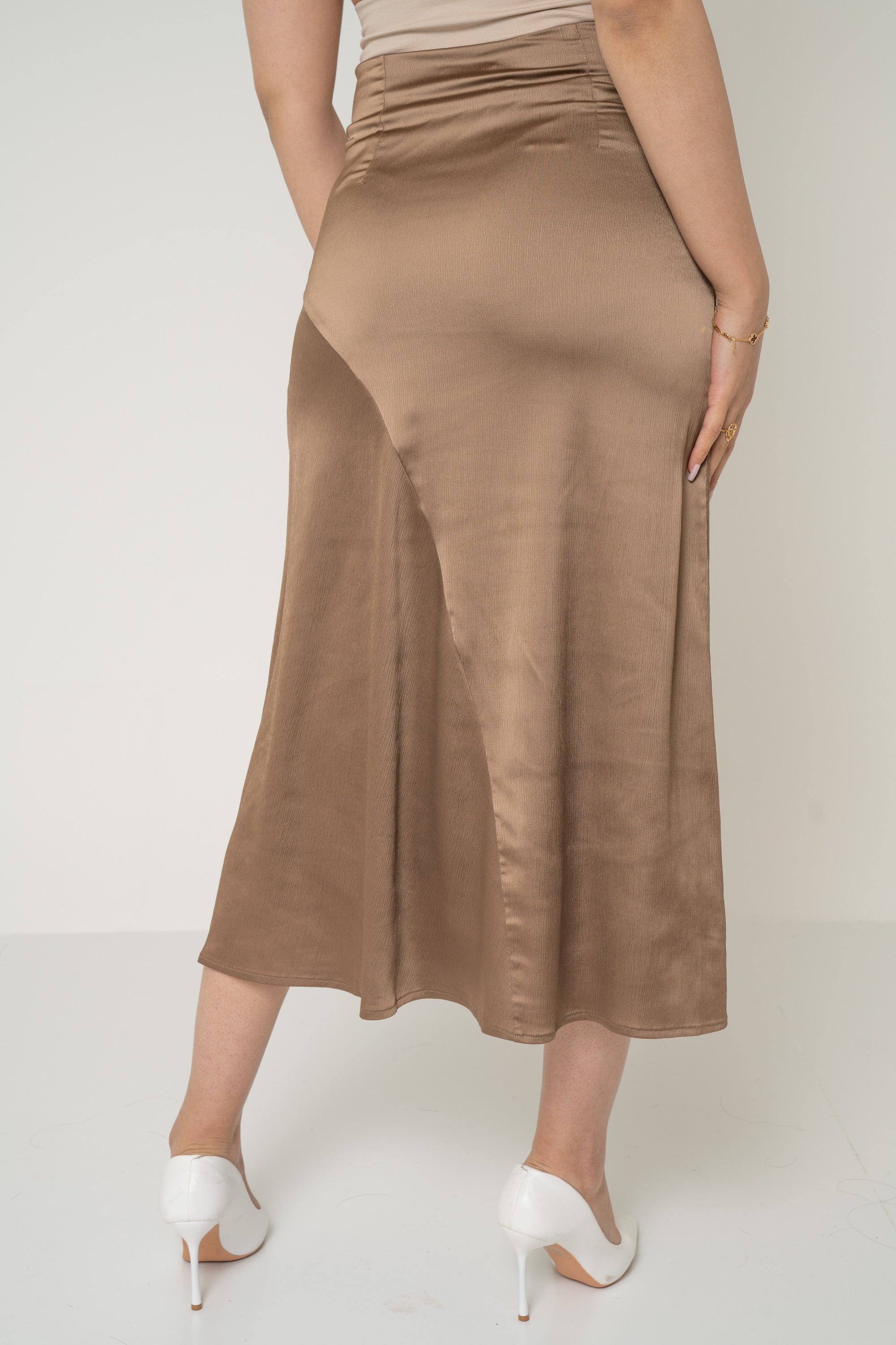Midi Skirt With Ruffles On The Side - Image 3