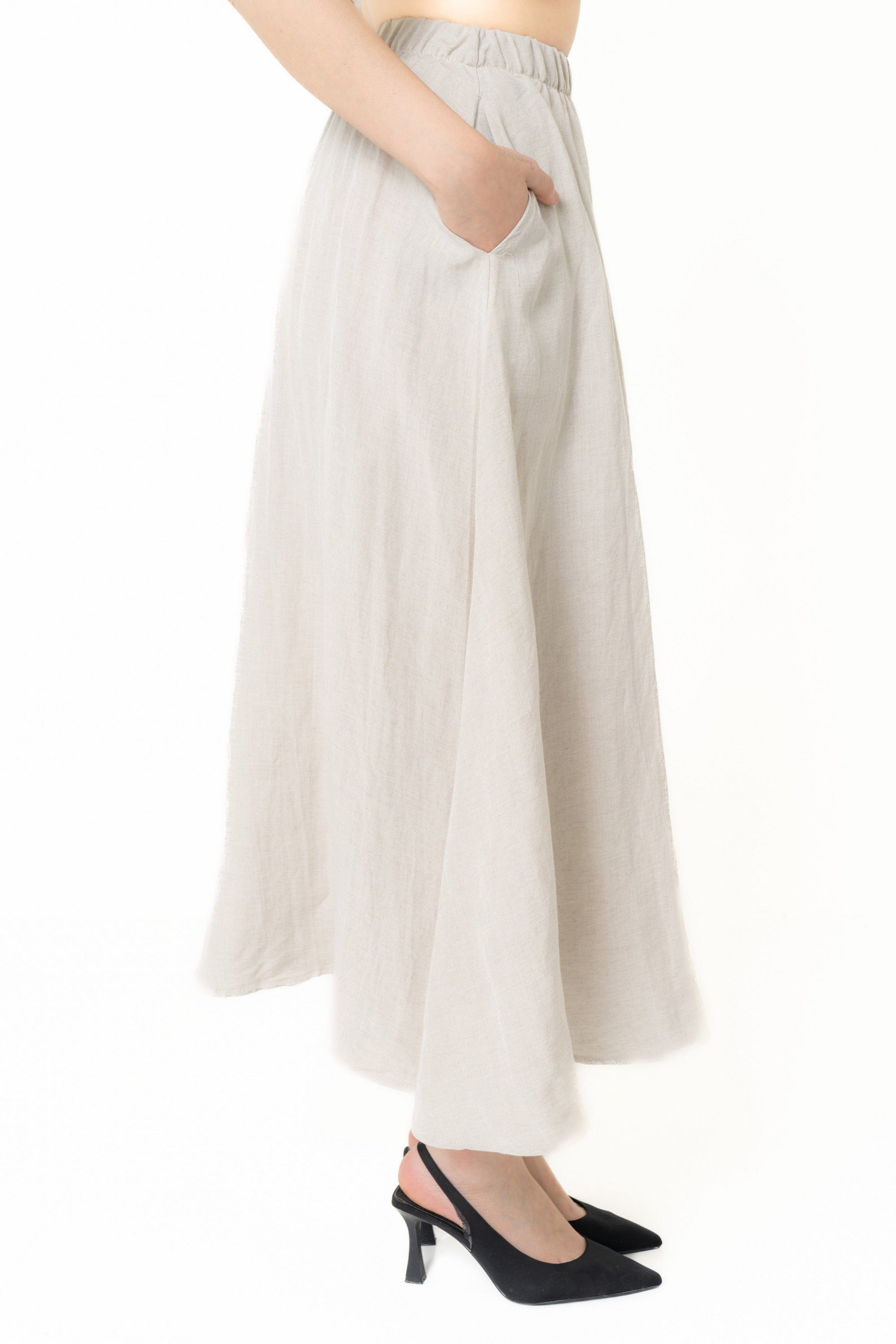 Wide Plain Long Skirt With Ruffled Waist - Image 2