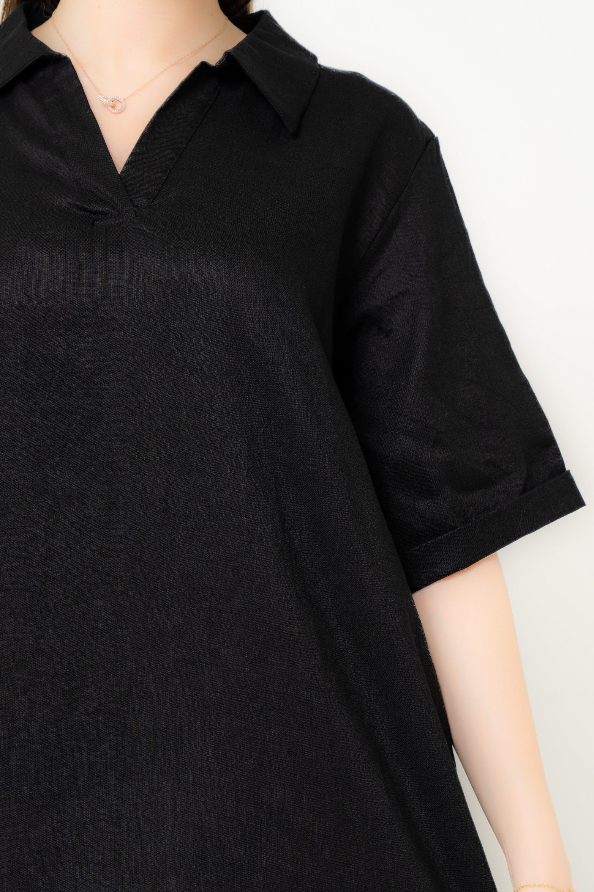 Long Plain Dress With Short Opening - Image 4