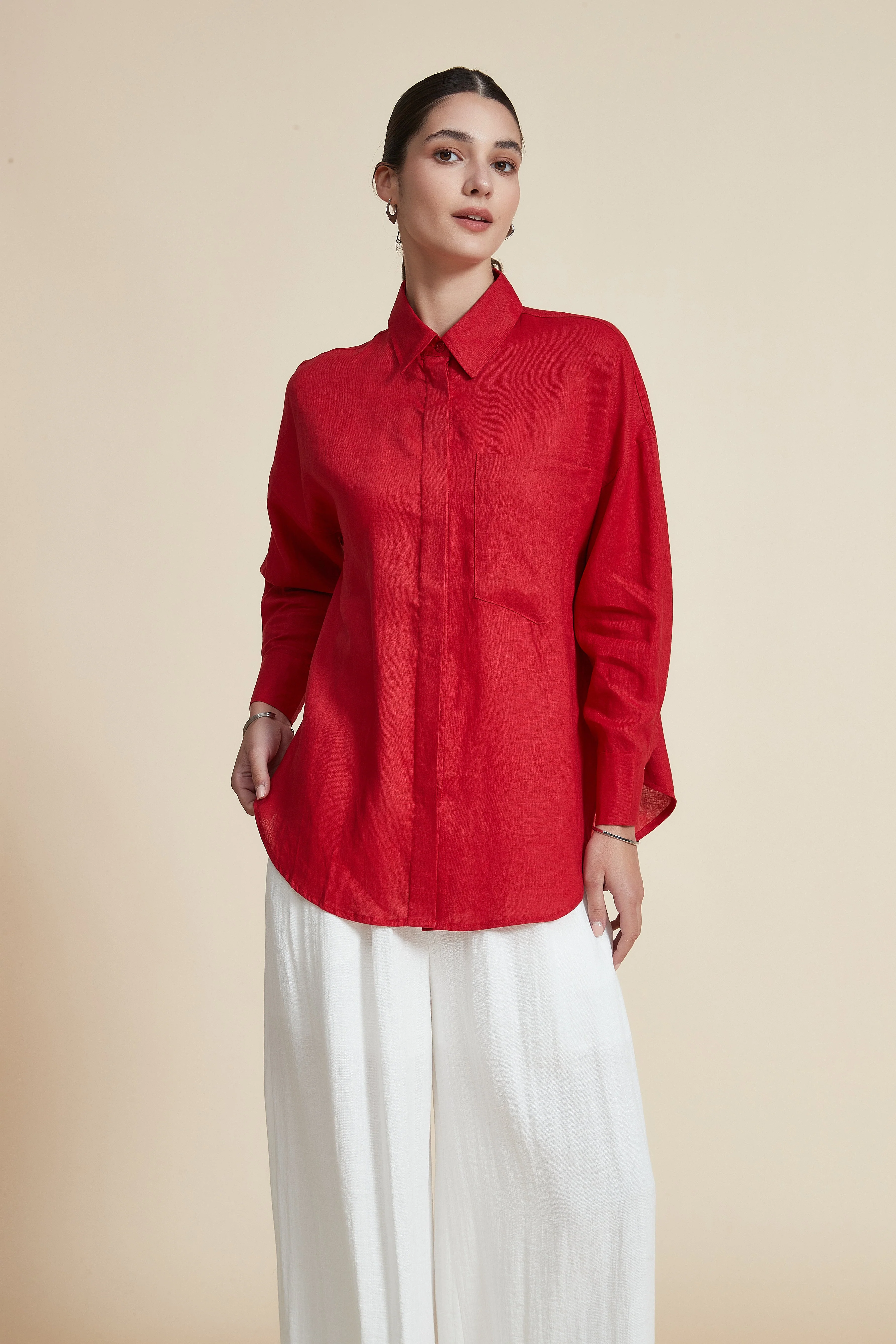 Long Sleeves Blouse with a Collar
