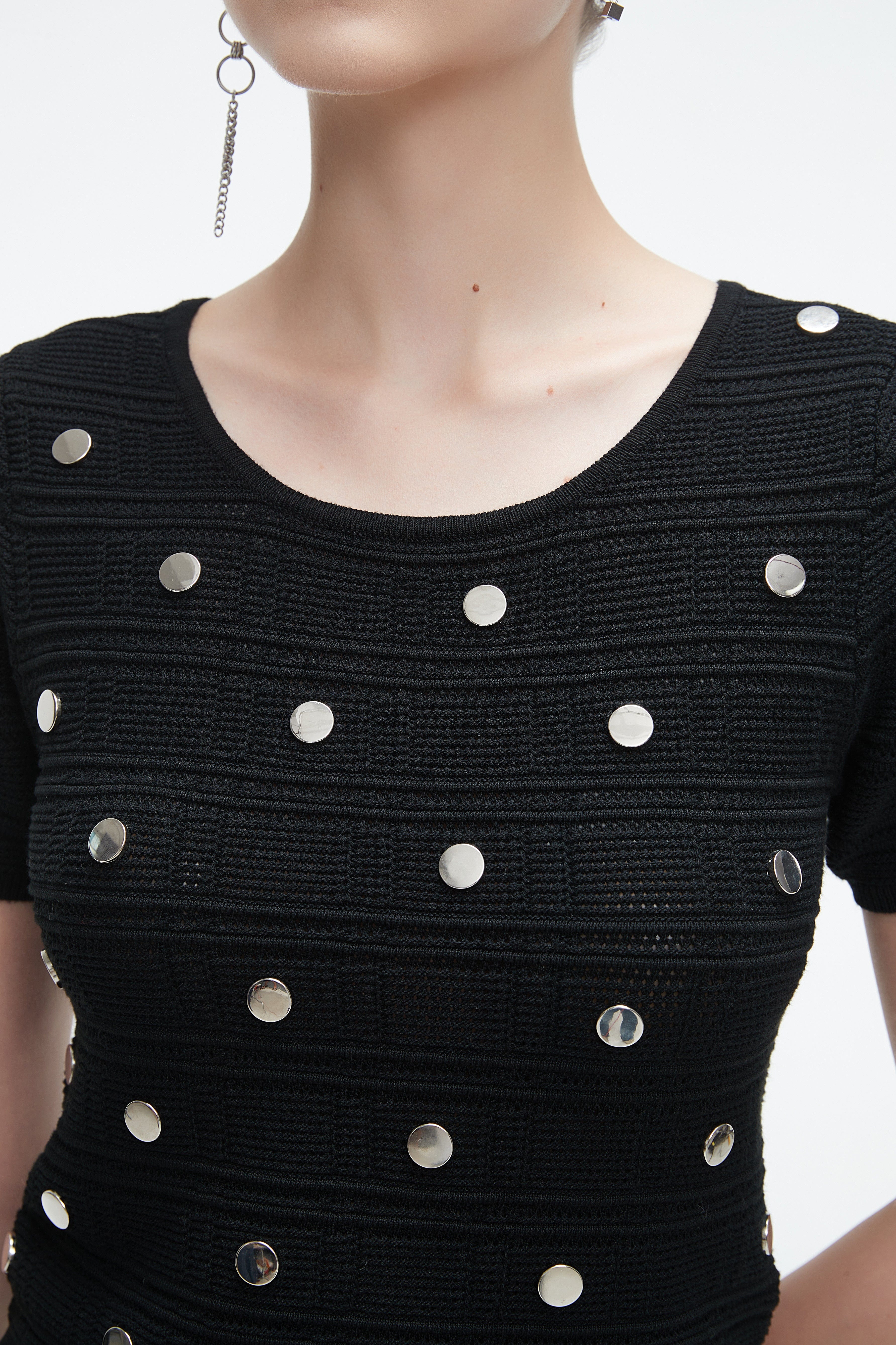 Short Sleeve Blouse With Round Neck And Ruffled Waist - Image 6