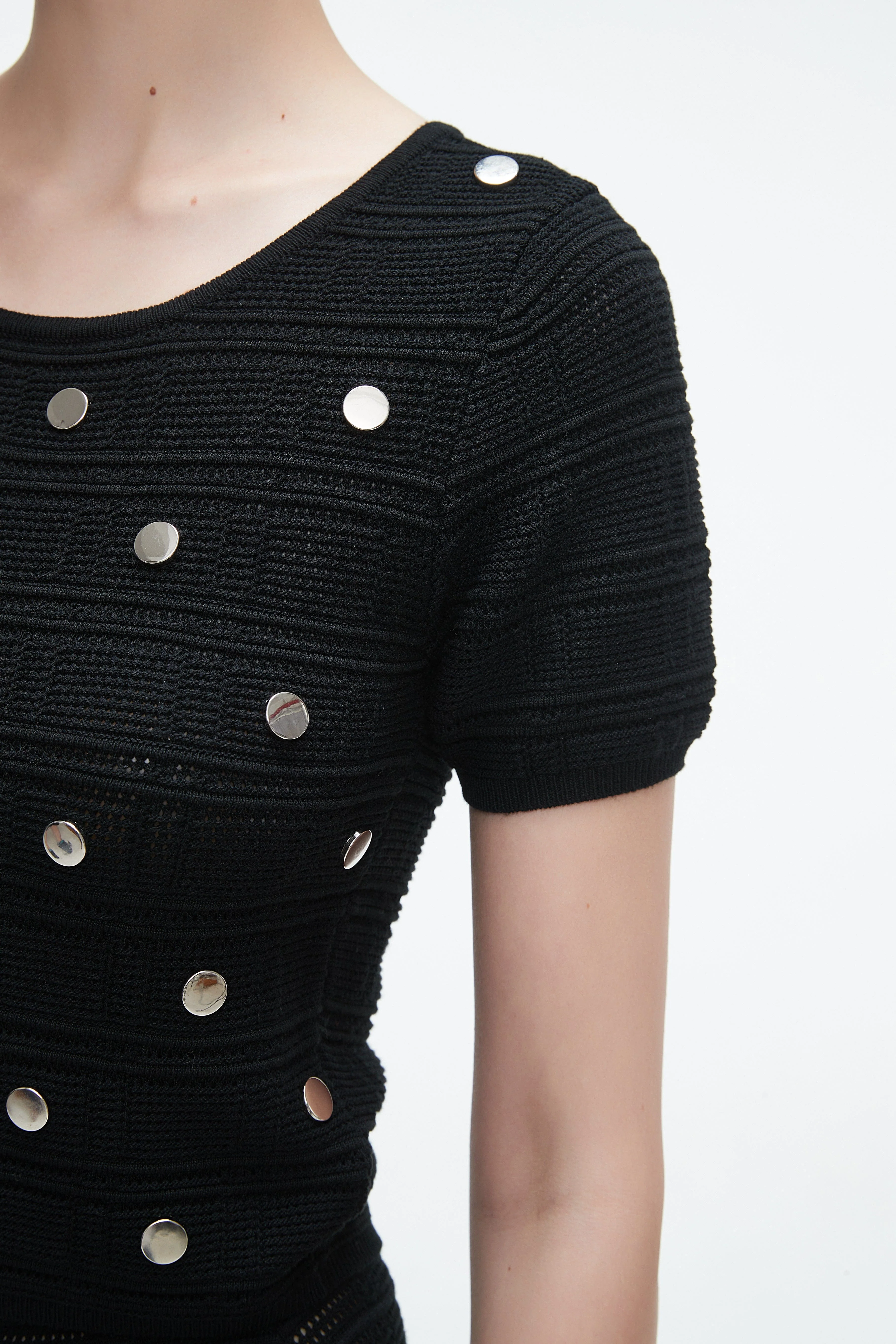 Short Sleeve Blouse With Round Neck And Ruffled Waist - Image 7