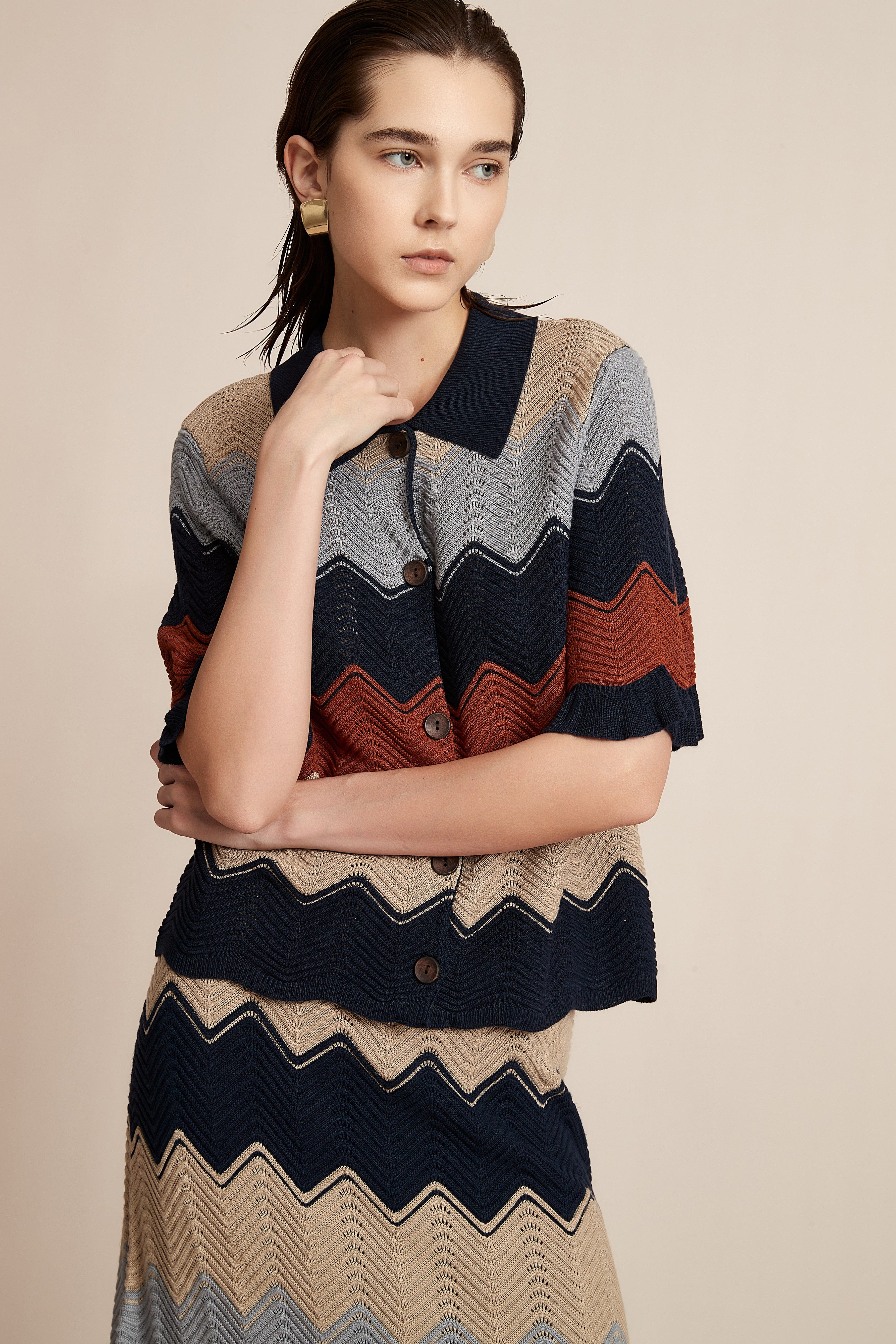 Multi-Colored Wool Blouse With Half Sleeves And Collar - Image 2