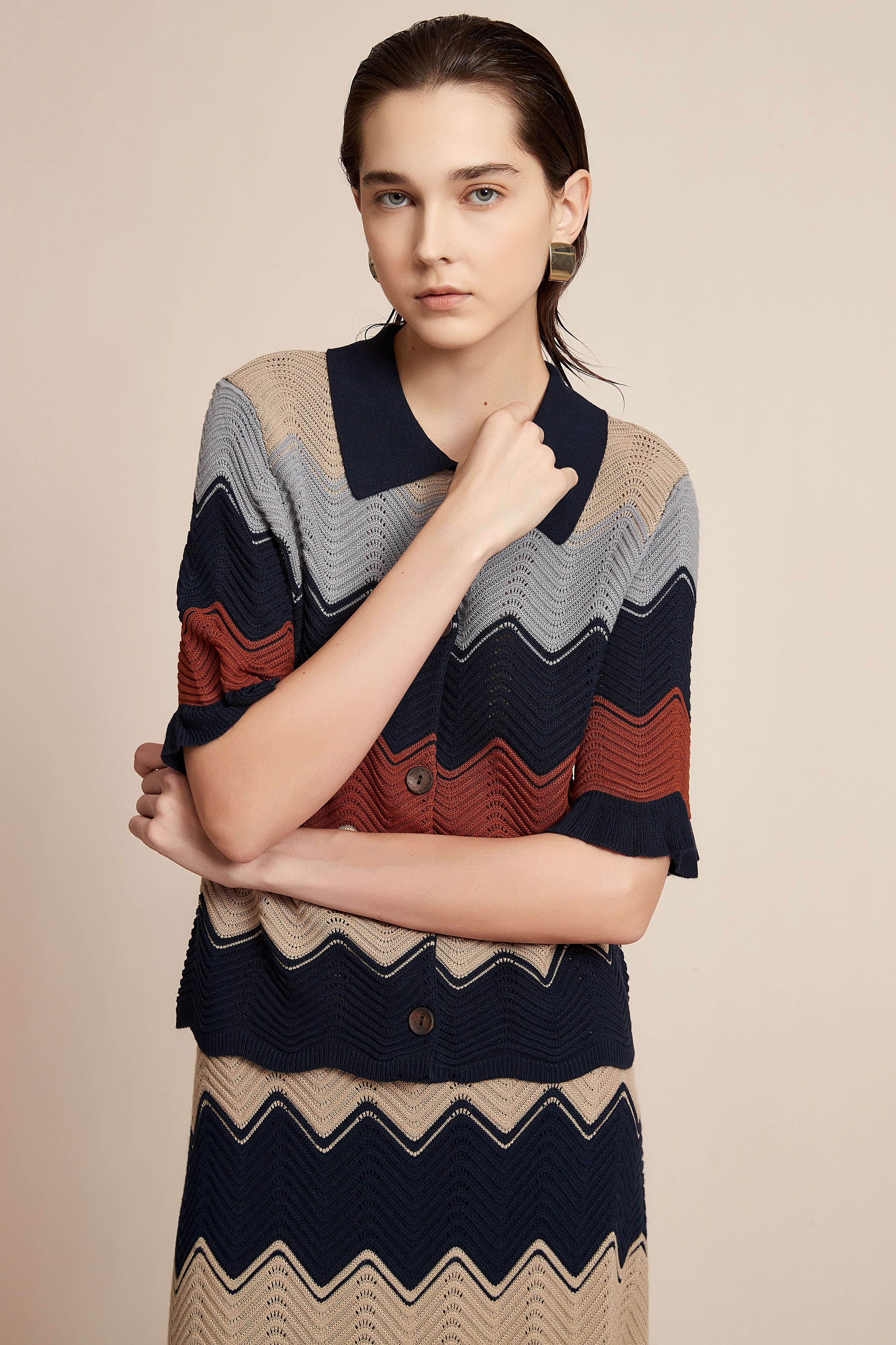 Multi-Colored Wool Blouse With Half Sleeves And Collar - Image 3