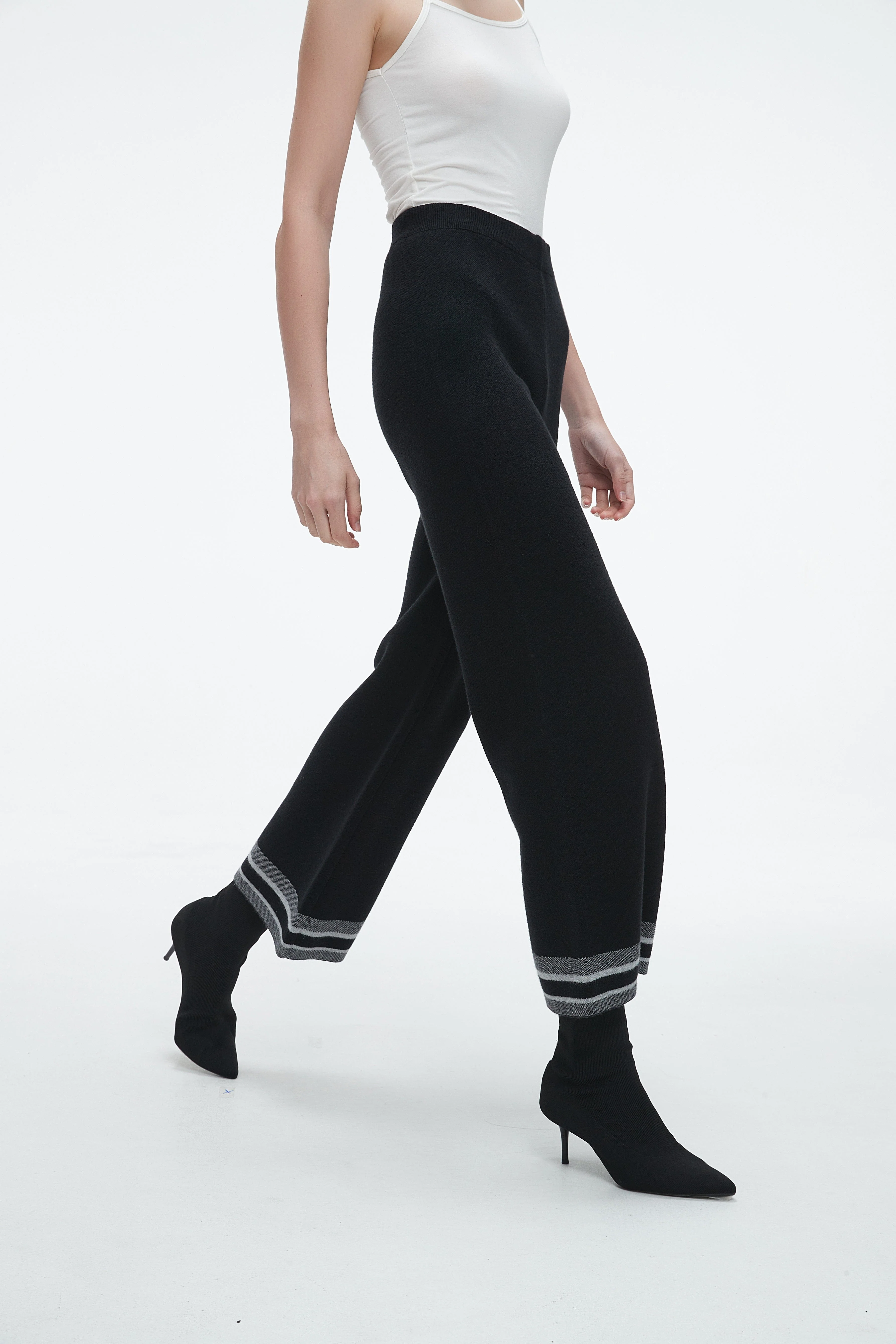 Long Pants With Wide Legs - Image 8
