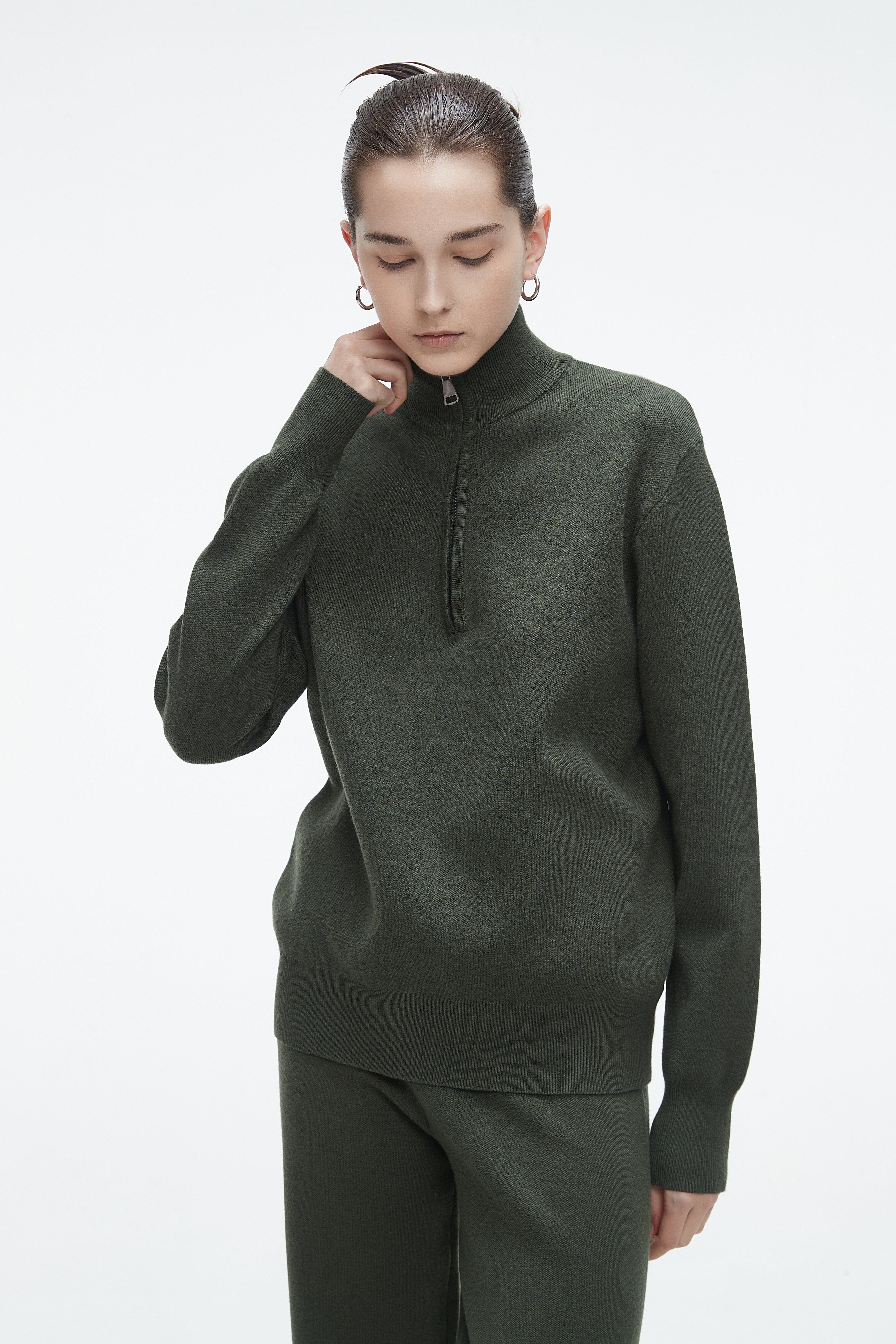 Plain Winter Blouse With Long Collar And Front Zipper And Long Sleeves - Image 3