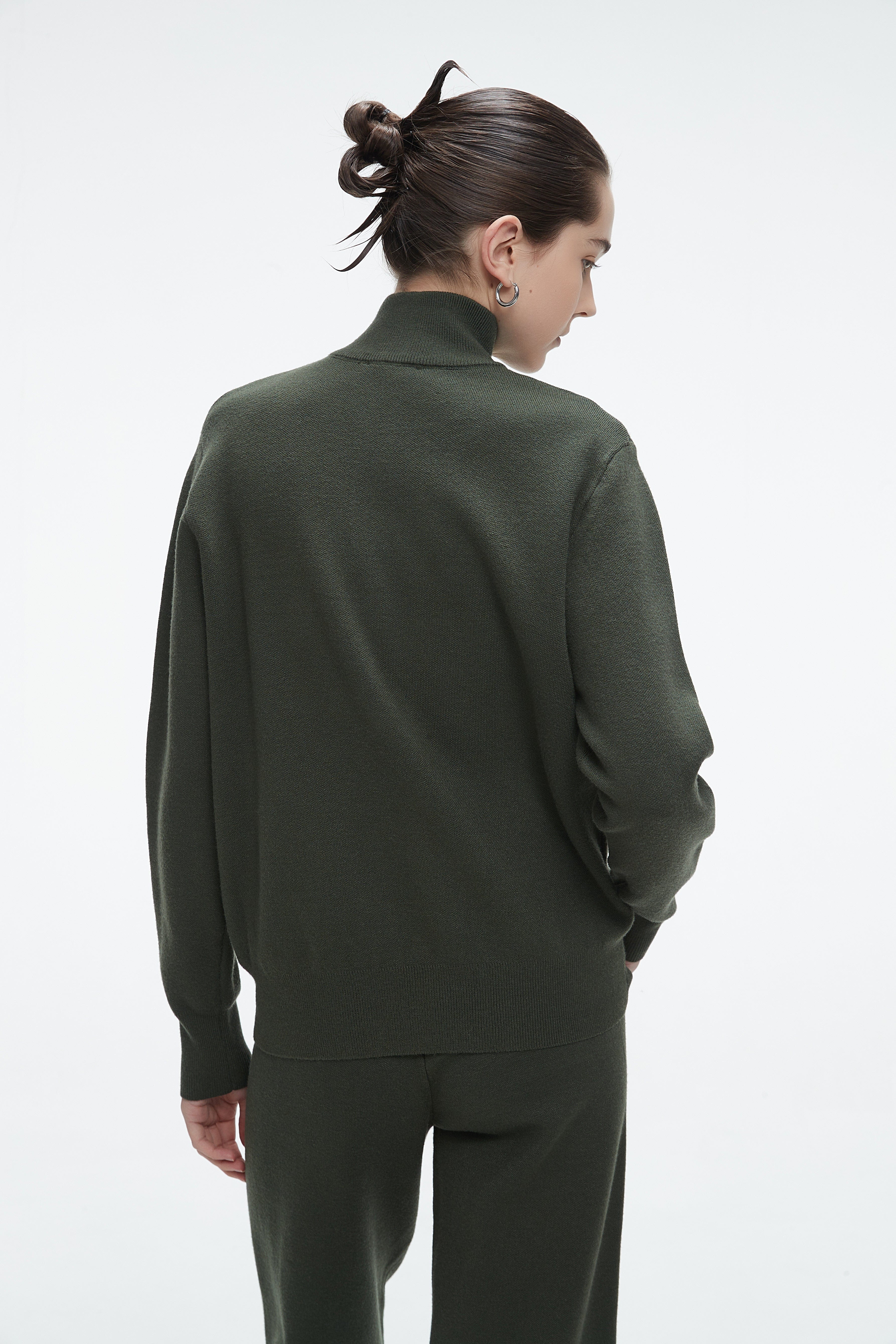 Plain Winter Blouse With Long Collar And Front Zipper And Long Sleeves - Image 7