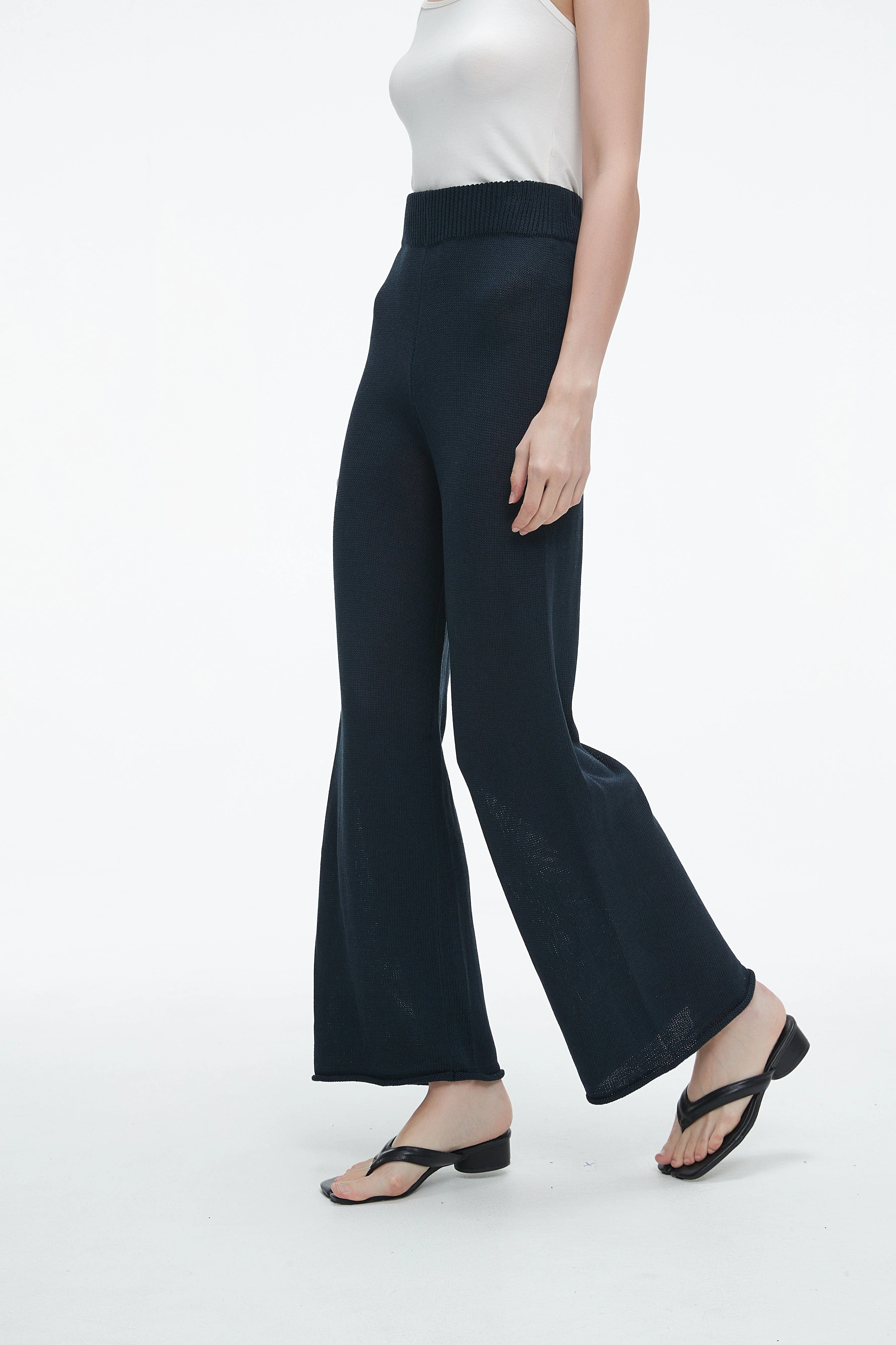 Stay Warm and Stylish with Our Plain Winter Long Pants - Image 6