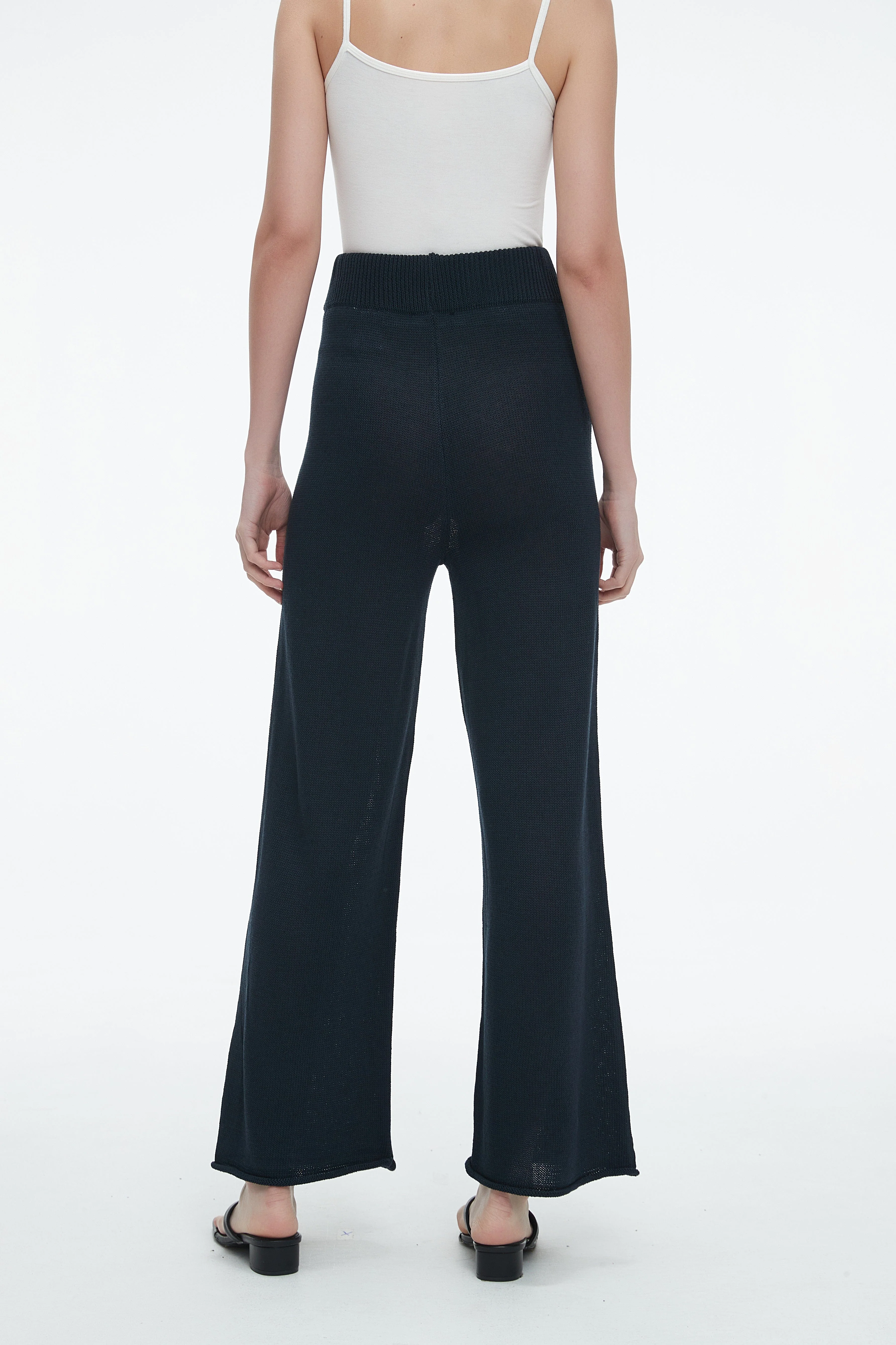 Stay Warm and Stylish with Our Plain Winter Long Pants - Image 7