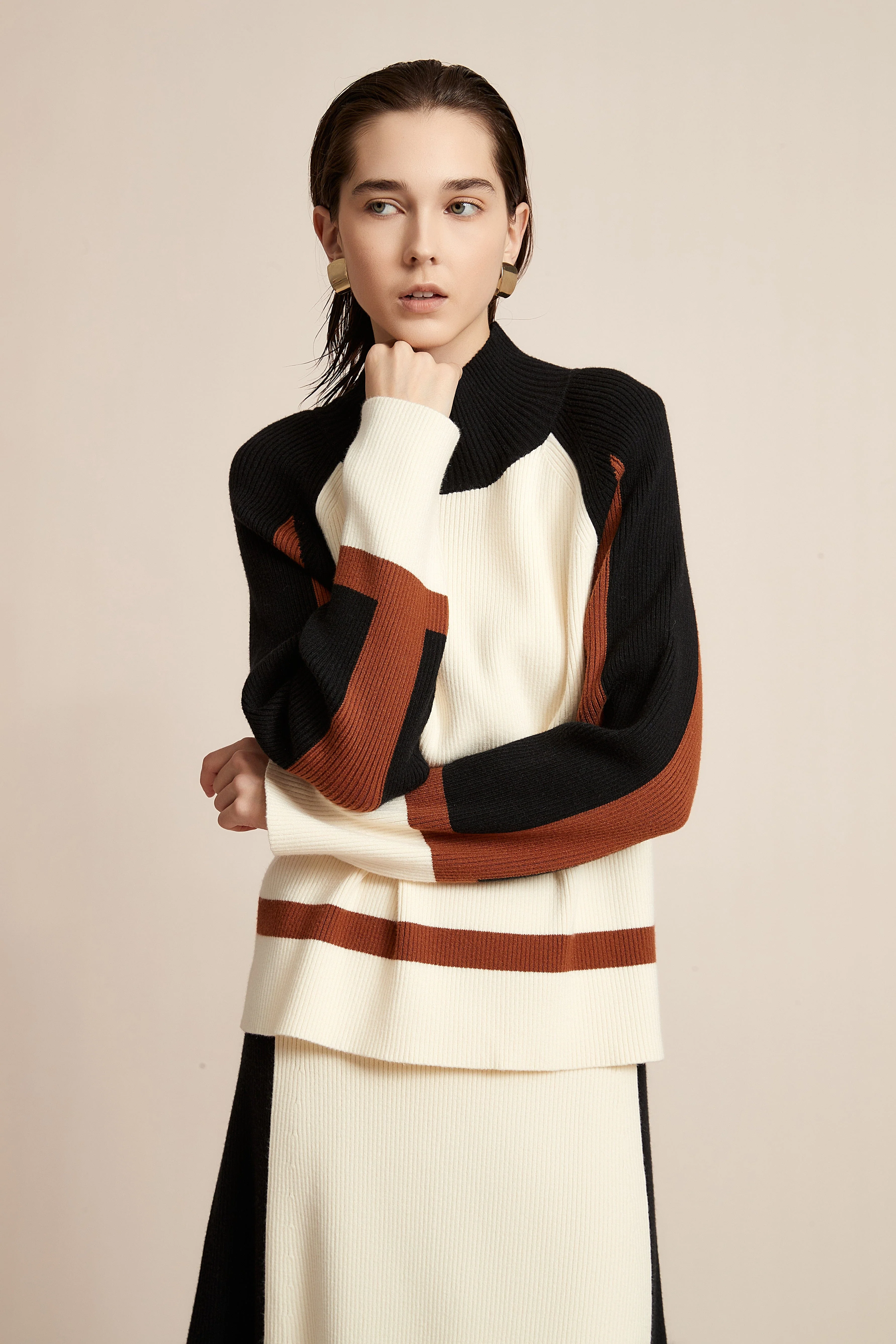 Winter Blouse With High Neck And Long Sleeves In Various Colors - Image 4
