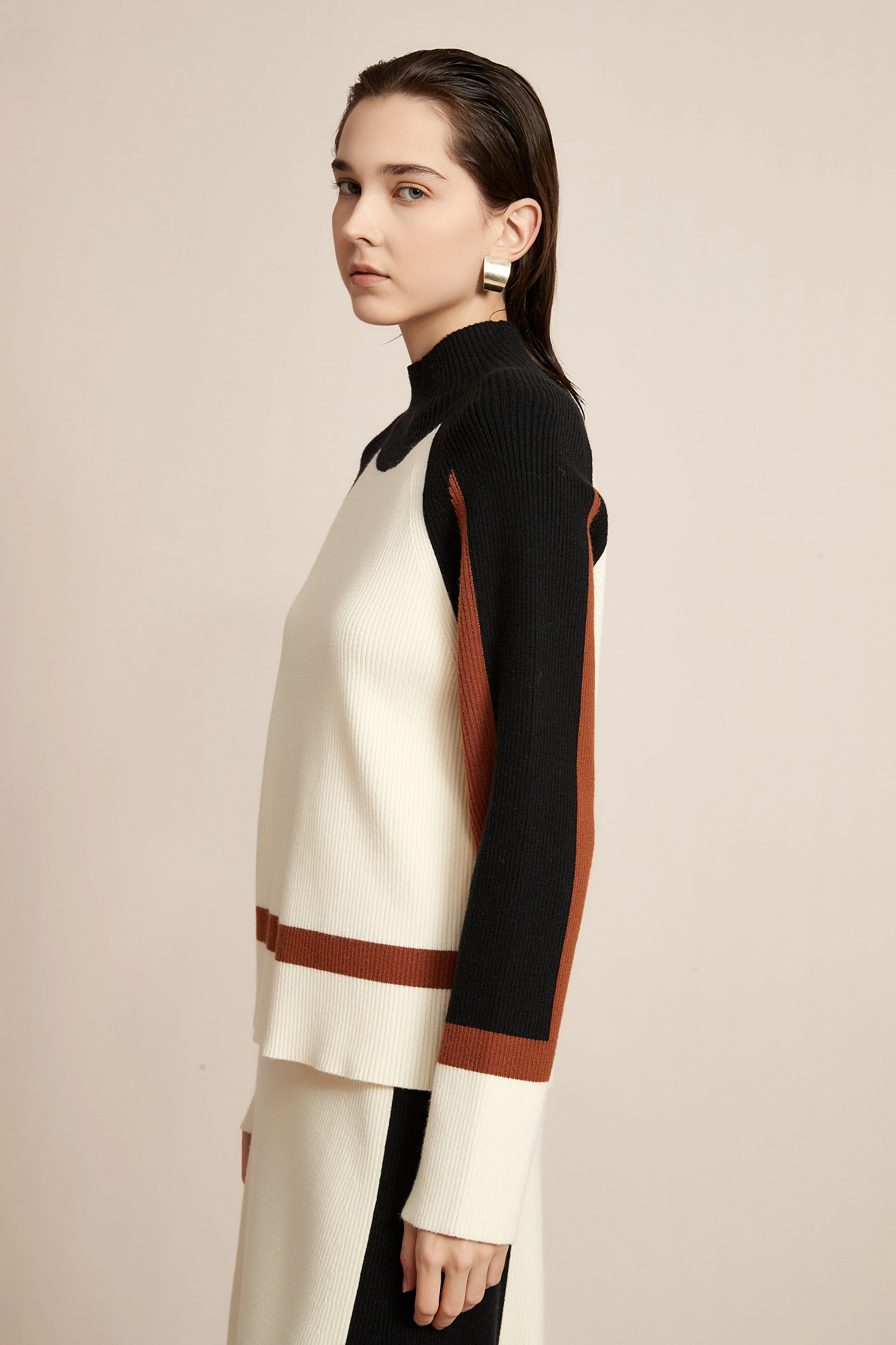 Winter Blouse With High Neck And Long Sleeves In Various Colors - Image 5