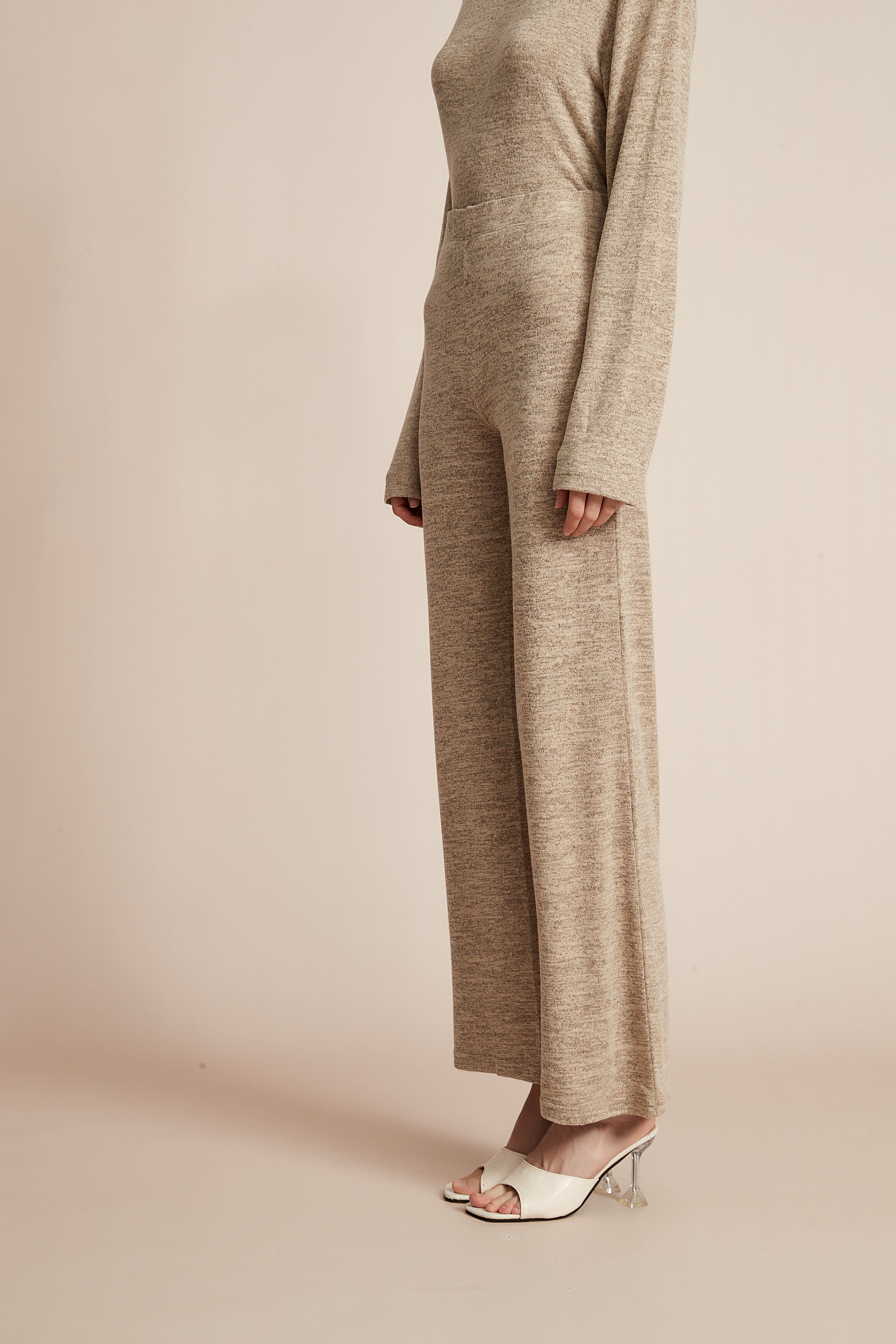 Plain Wide-Leg Winter Trousers - Image 3