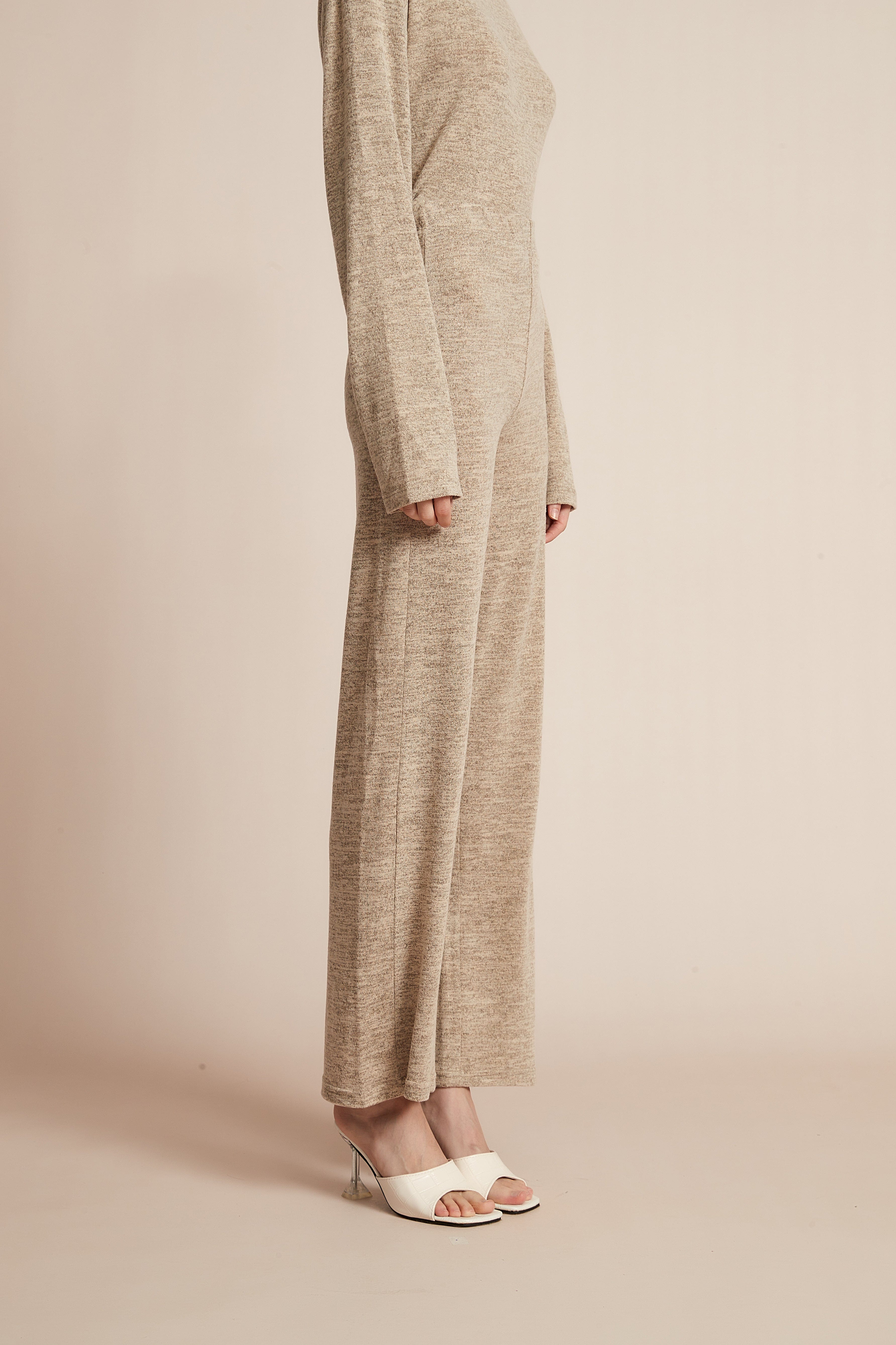 Plain Wide-Leg Winter Trousers - Image 4