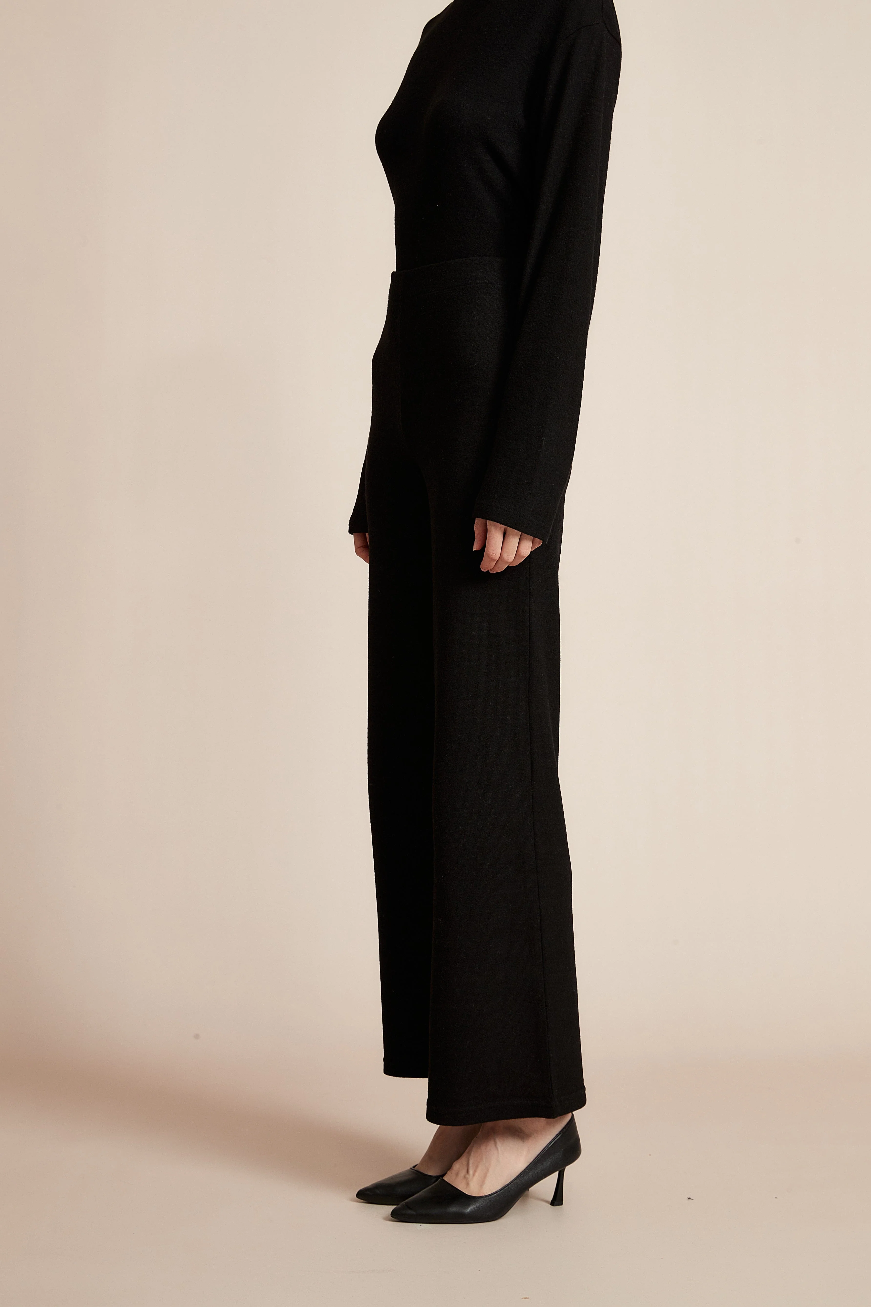 Plain Wide-Leg Winter Pants - Image 3