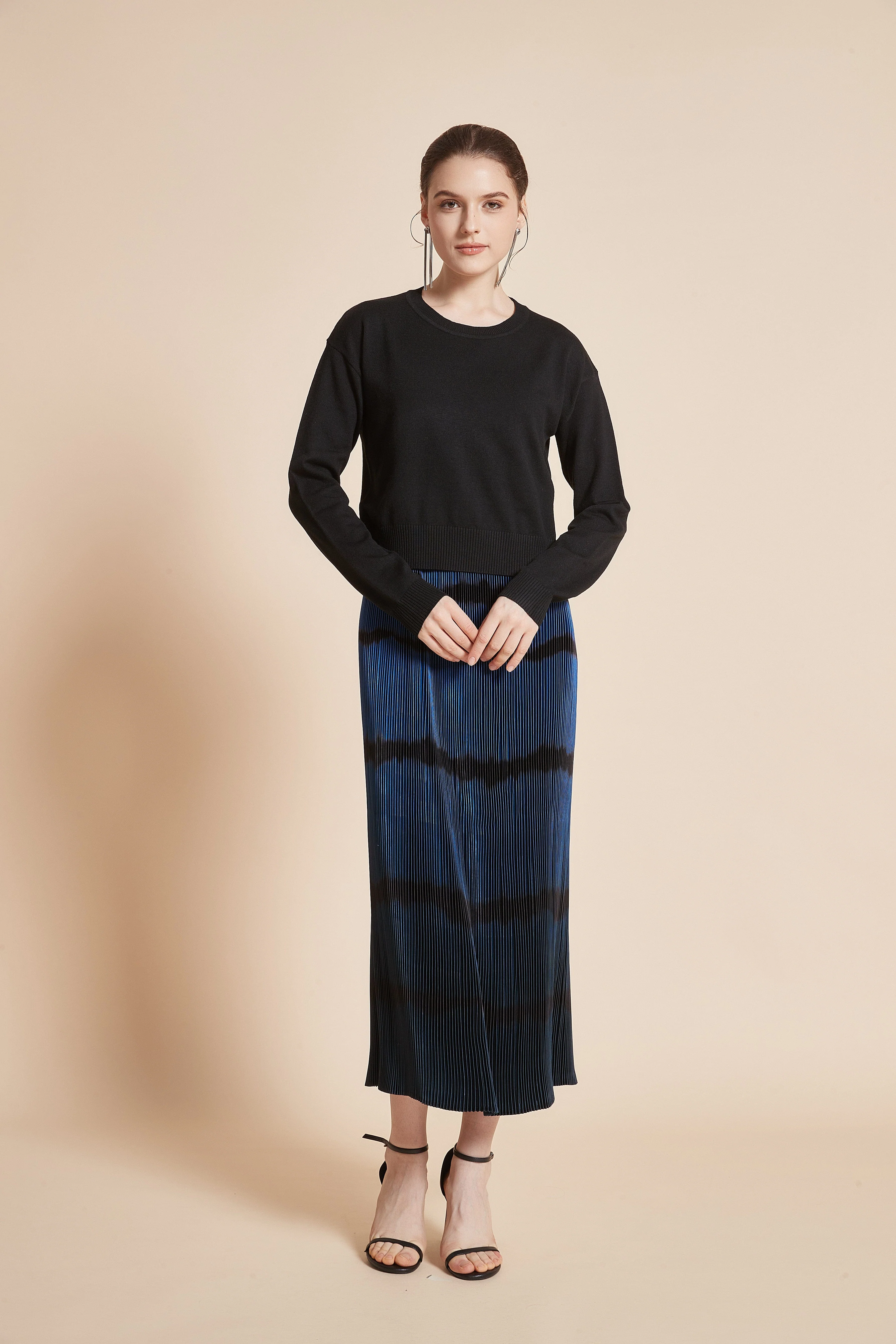 Elevate Your Style with Our Elegant Long Sleeve Blouse