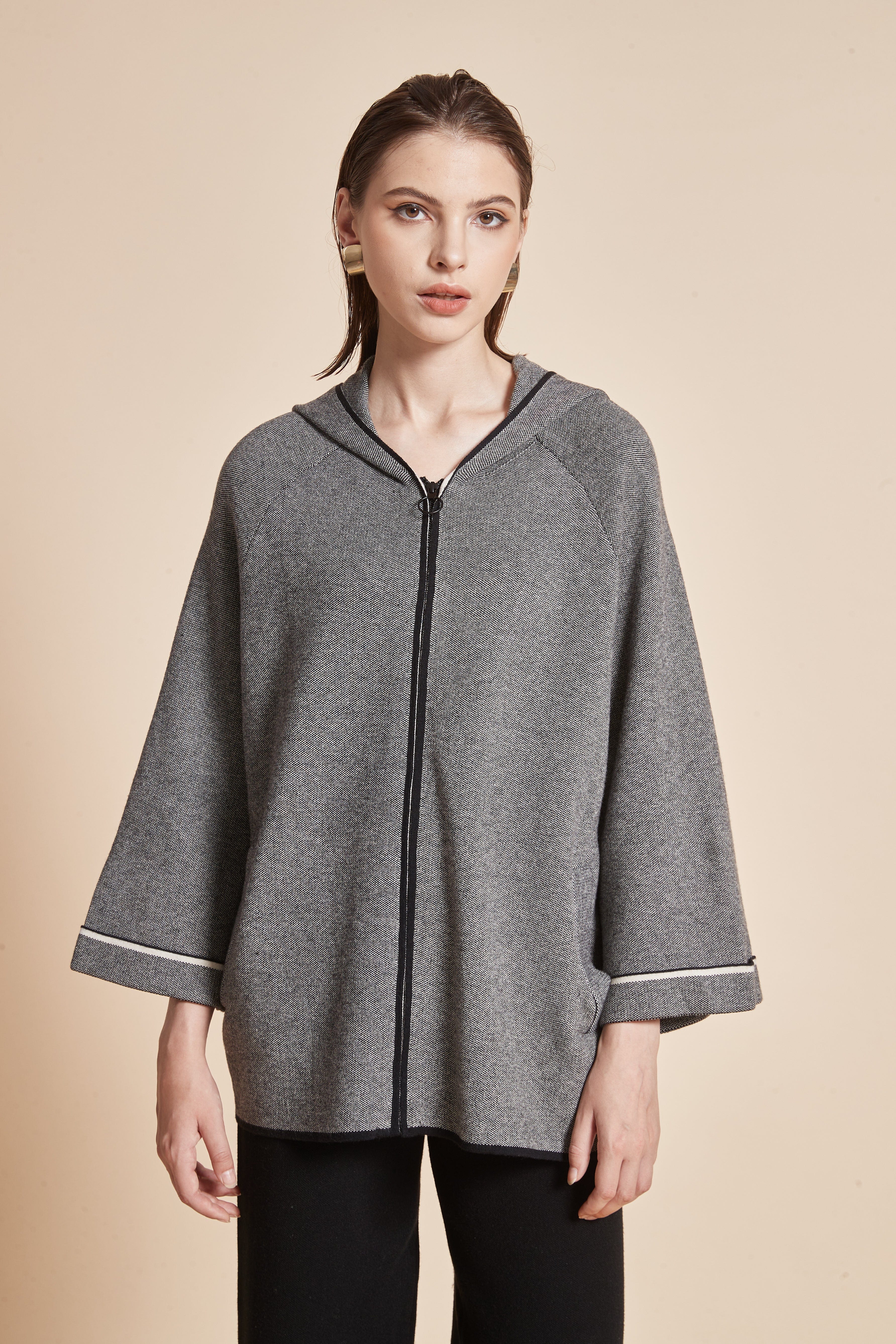 Winter Jacket With Long Sleeves And Front Zipper - Image 4