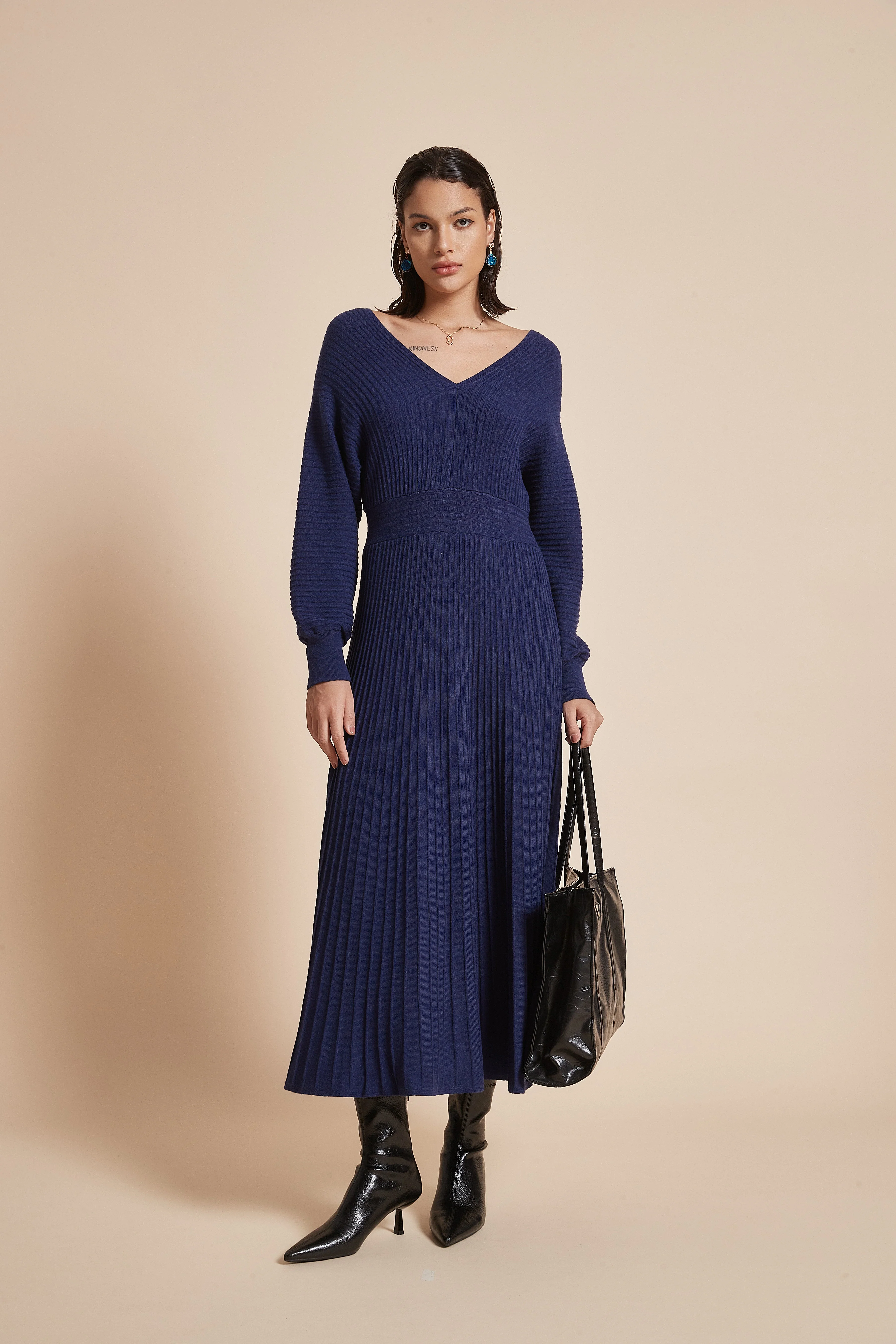 Midi Dress With Half Sleeves And Front Buttons - Image 6