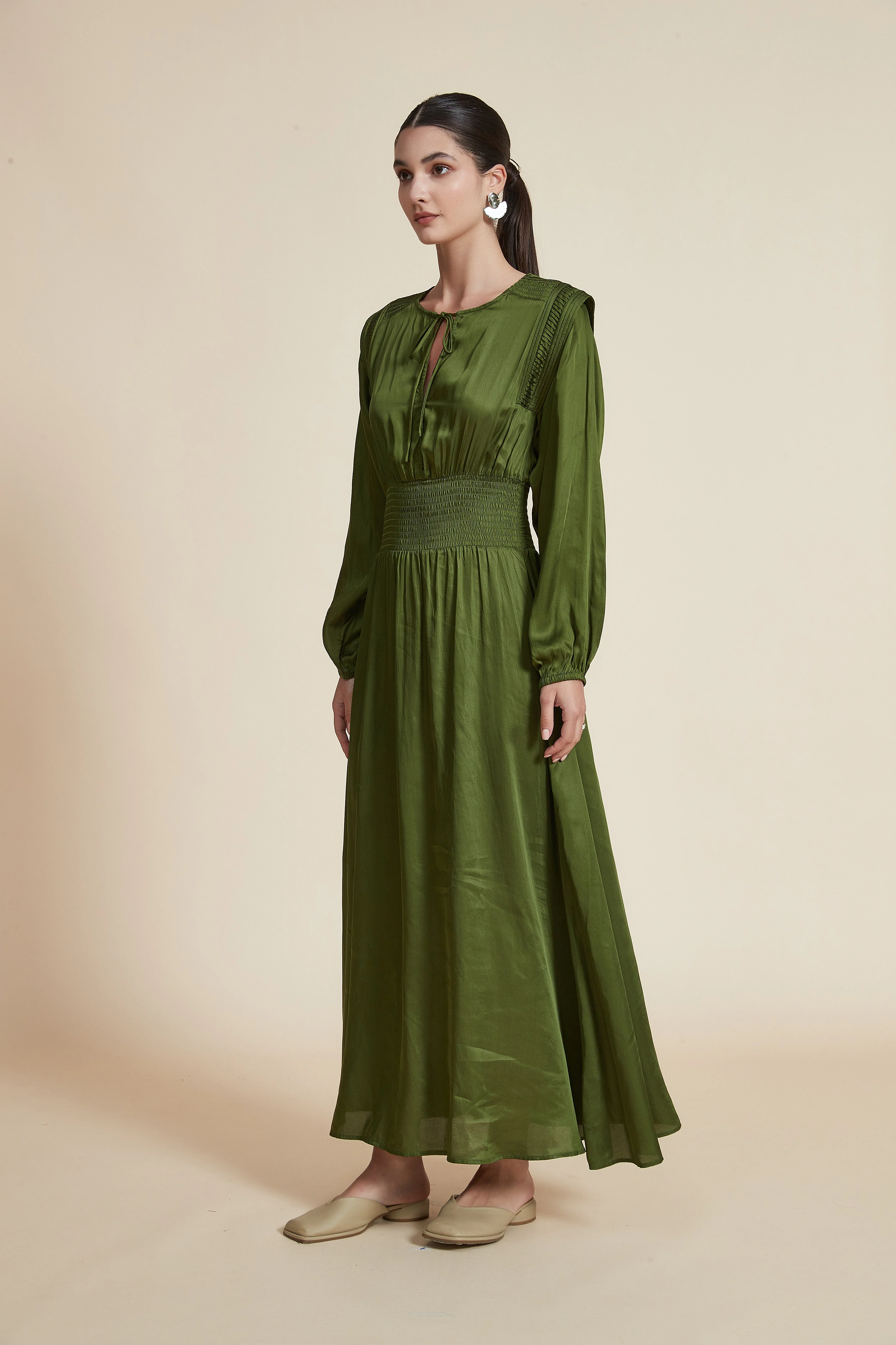 Long Dress with Long Sleeves and Round Neckline - Image 6