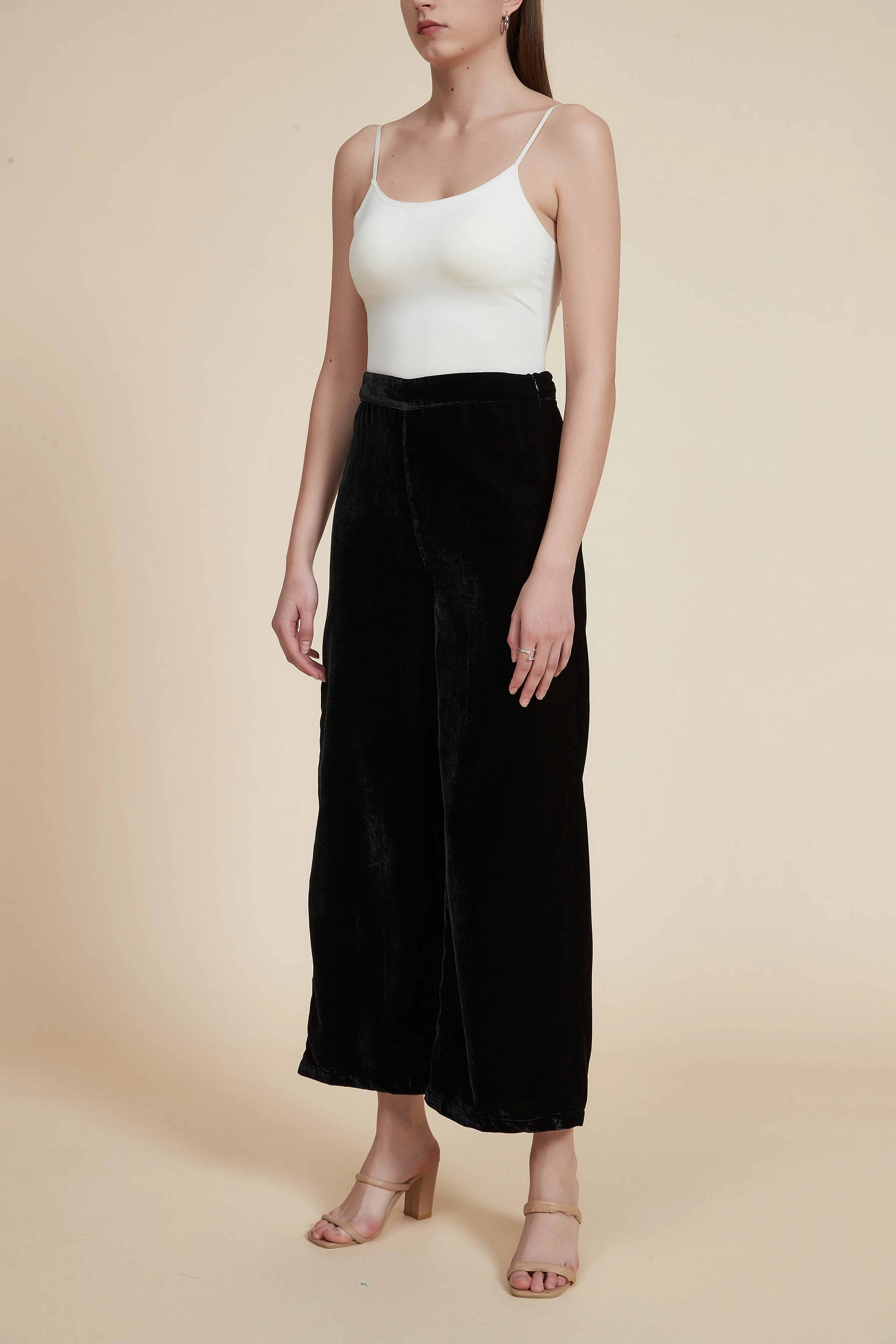 Wide-Leg High-Waisted Trousers - Image 6
