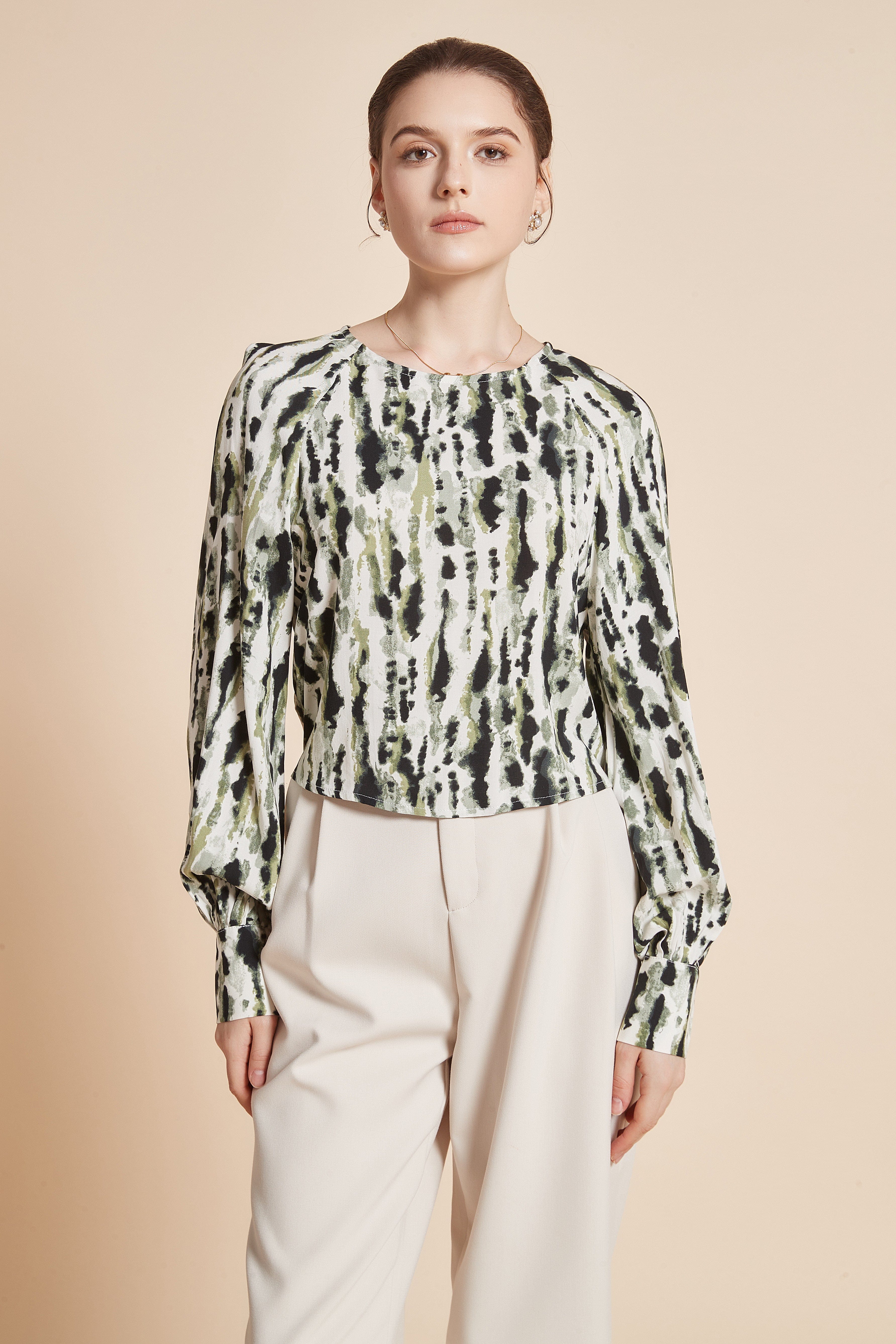 Chic Printed Wide Sleeve Blouse with Long Sleeves - Image 5