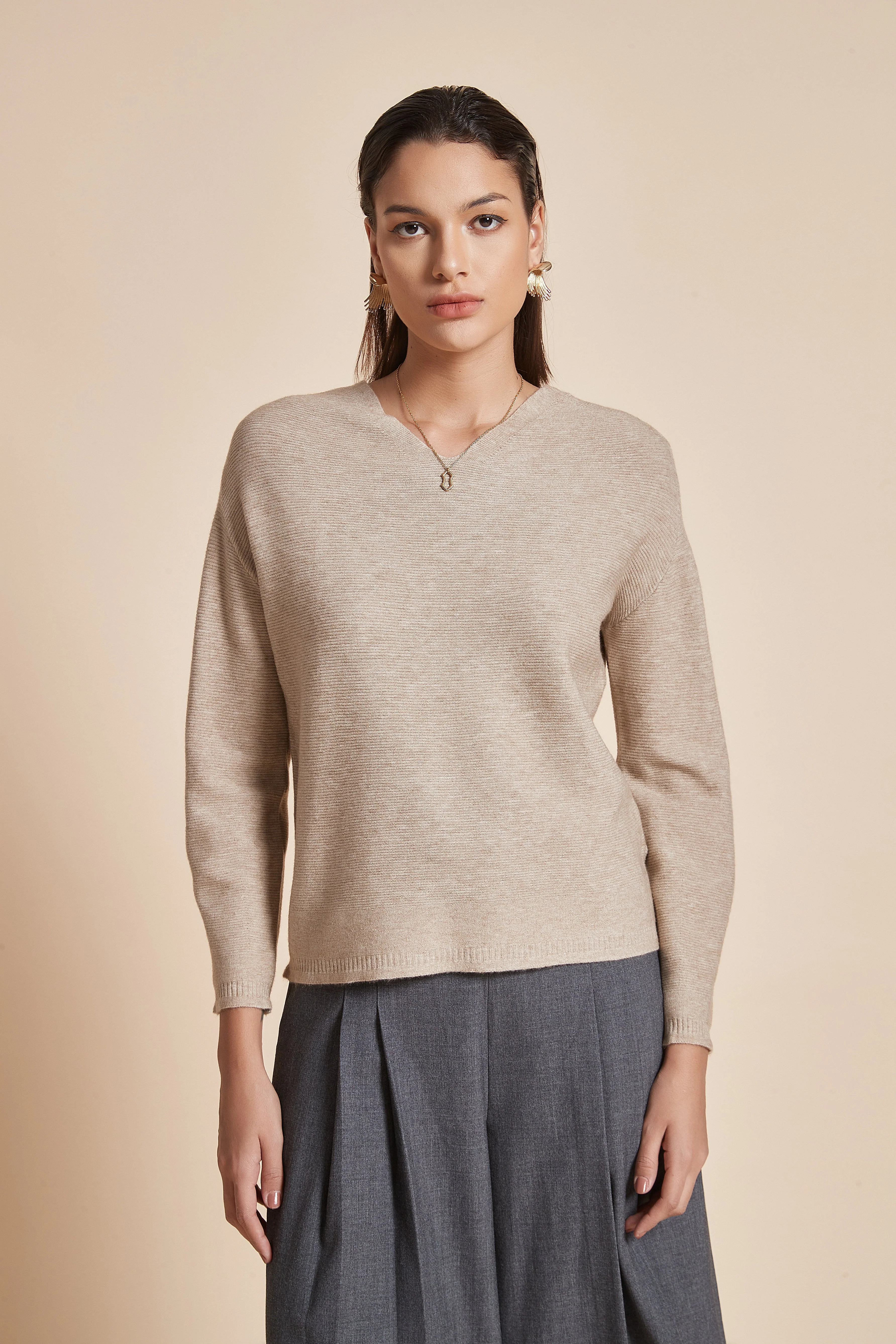 Plain Blouse With Long Sleeves And V-Neck - Image 4