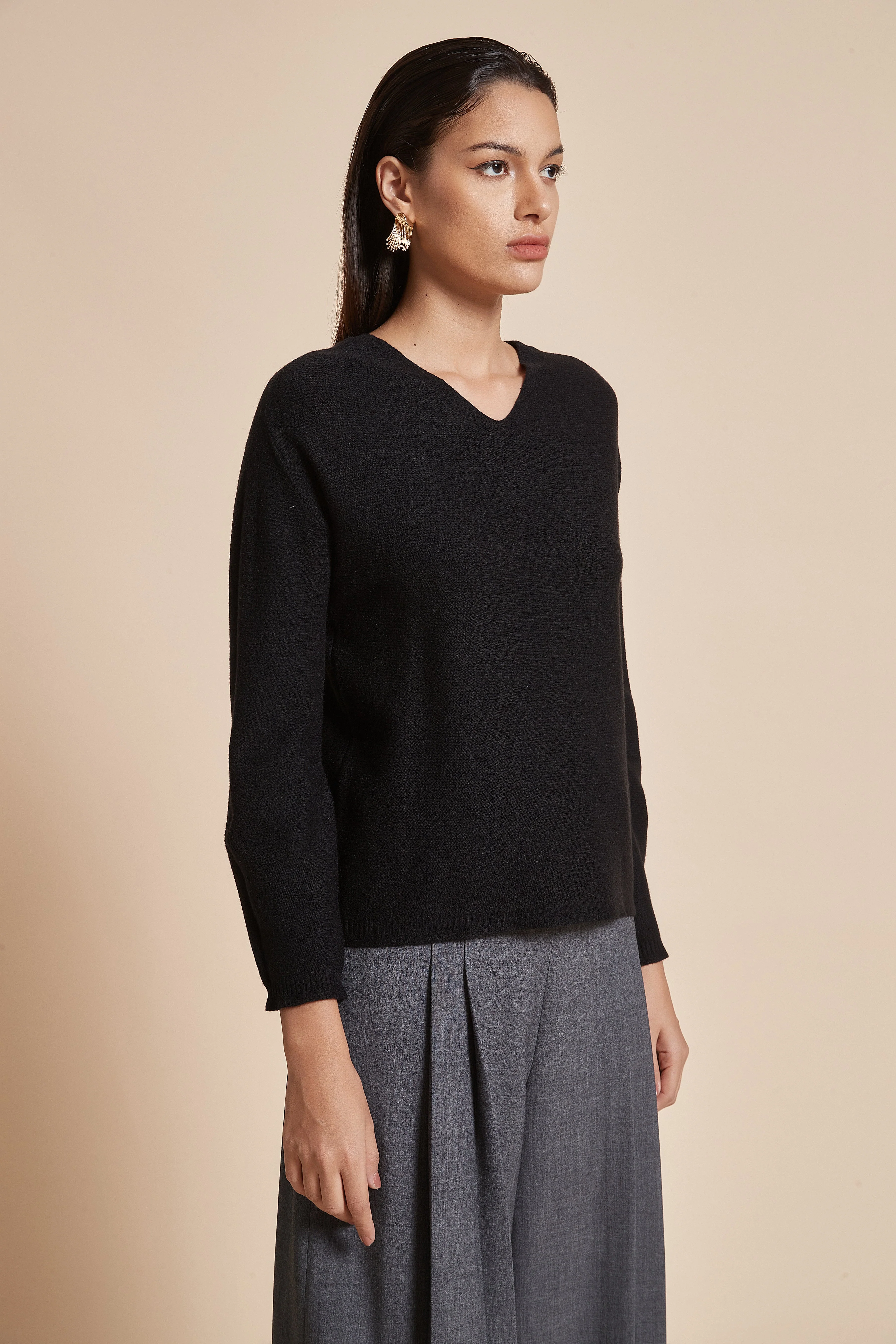 Fitted Plain Blouse With Long Sleeves - Image 3