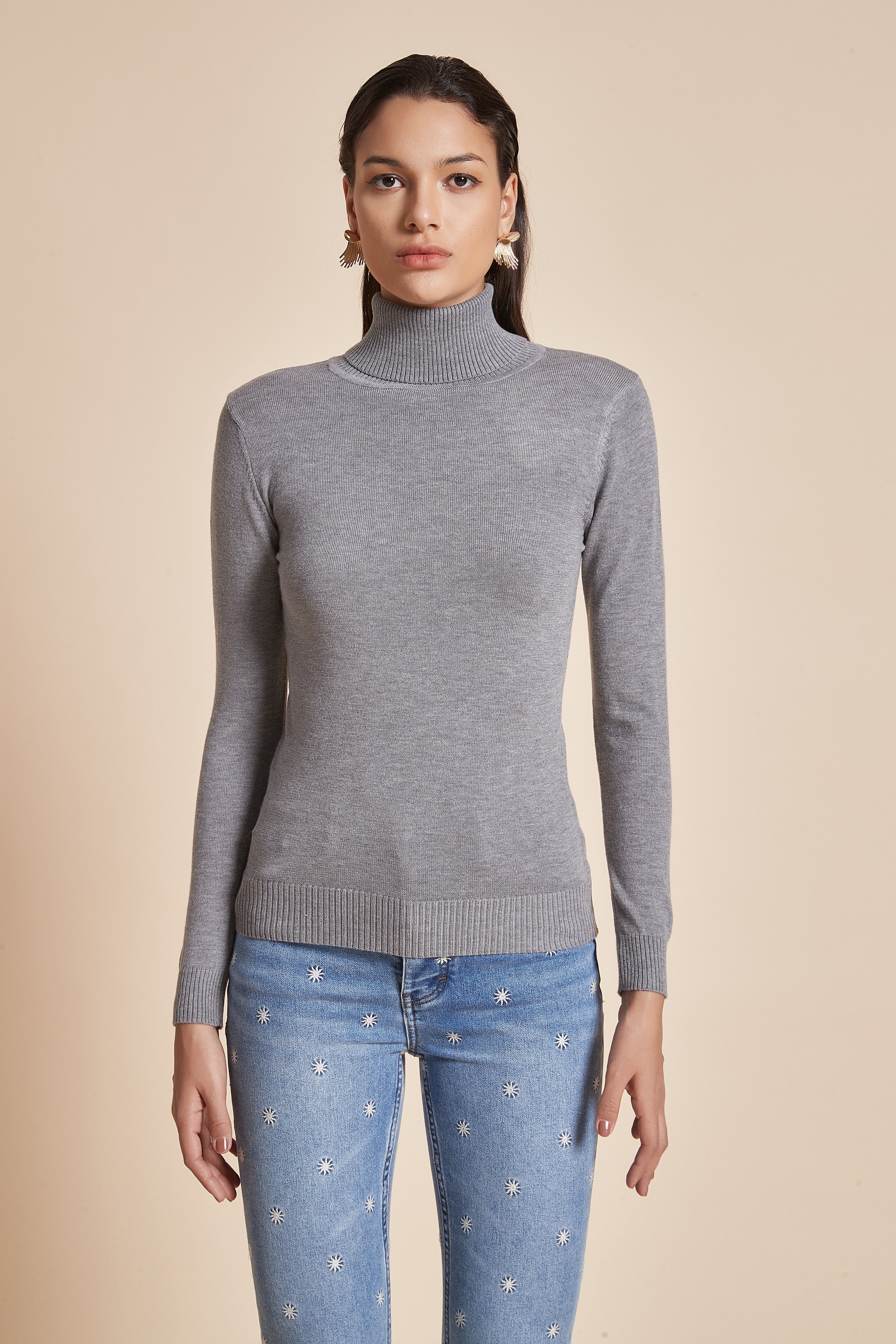 Plain Ribbed High-Neck Blouse With Long Sleeves - Image 5
