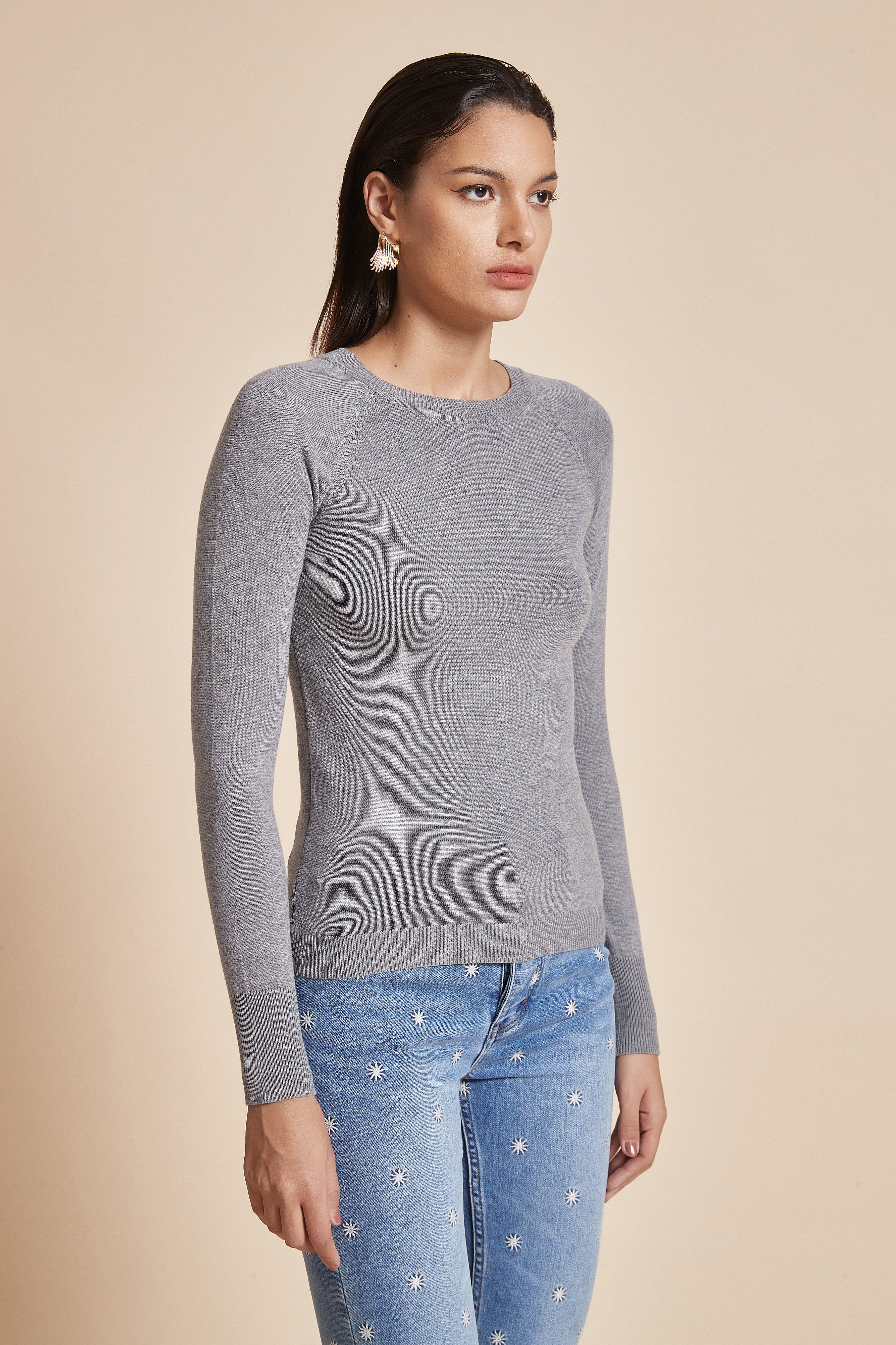 Fitted Plain Blouse With Long Sleeves - Image 3
