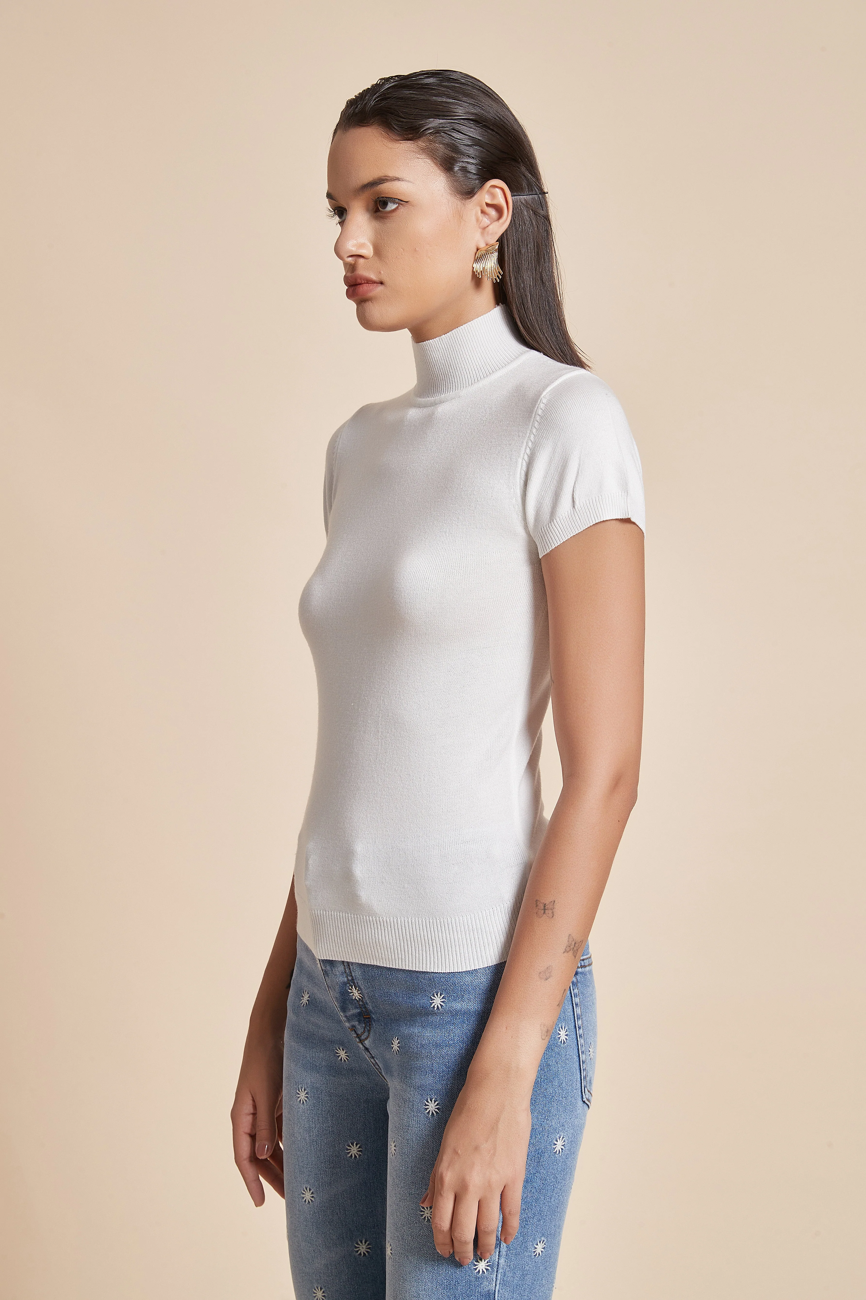 Short Sleeve High-Neck Blouse - Image 2