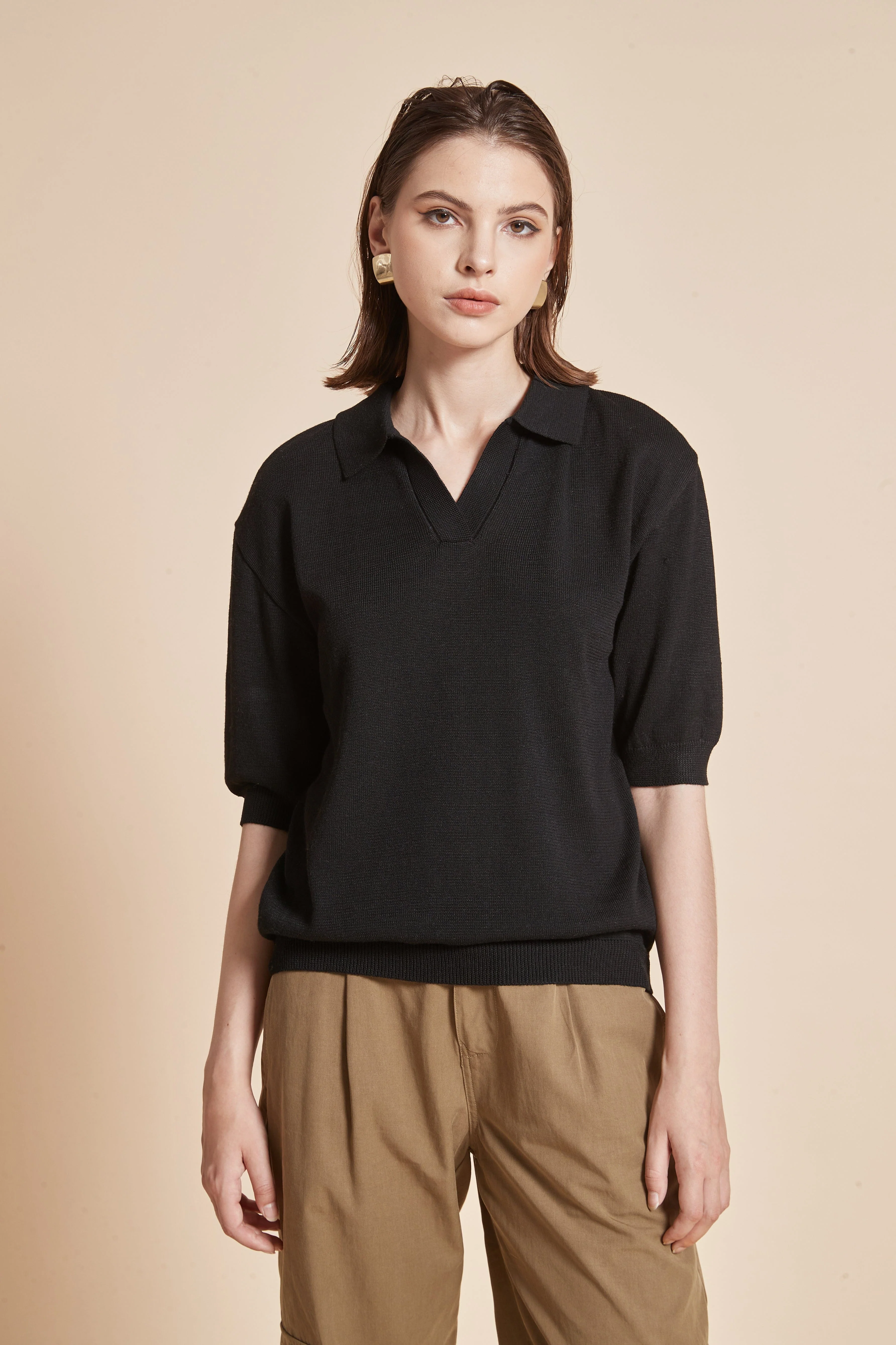 Plain Half-Sleeve Blouse With Collar - Image 4