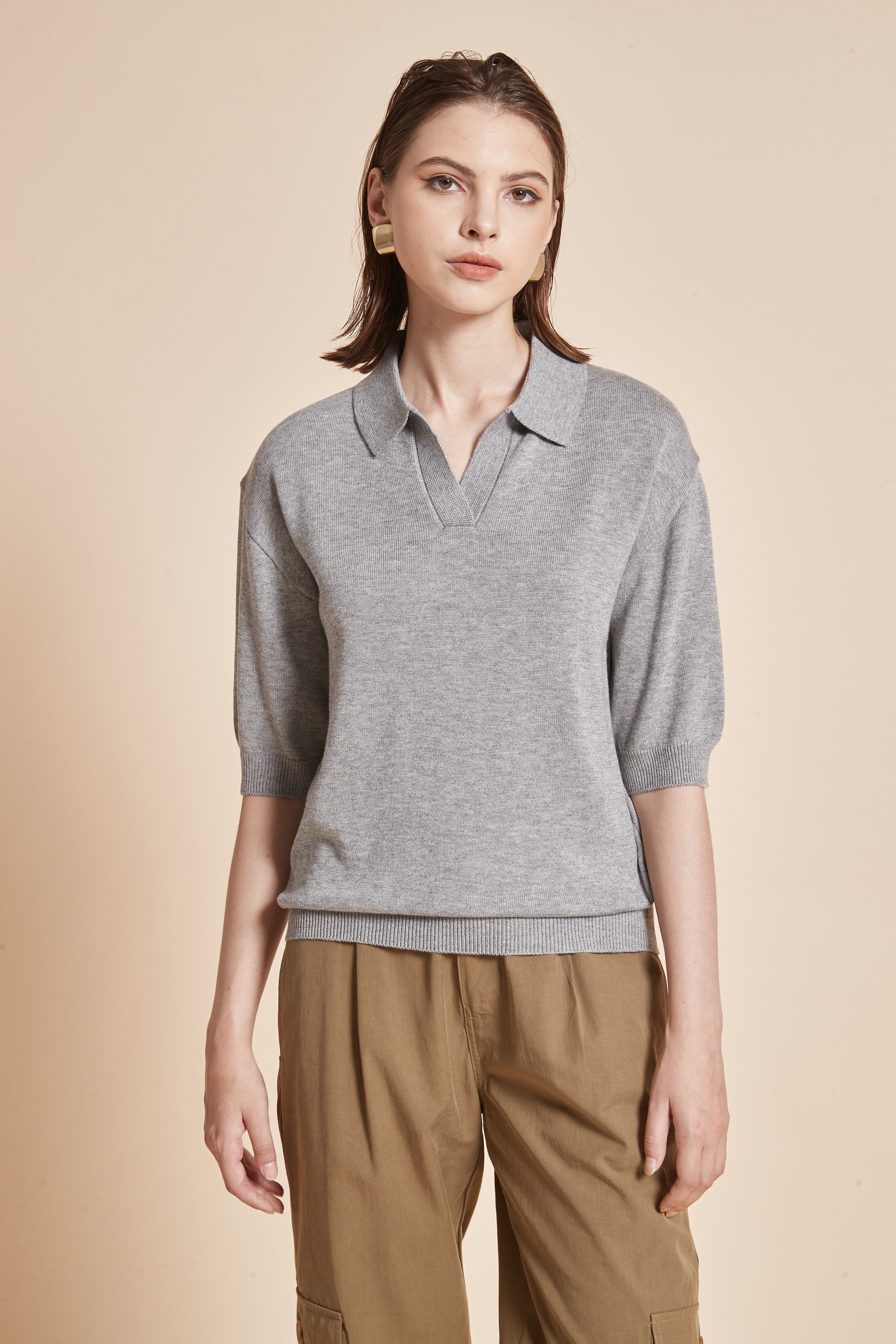 Plain Half-Sleeve Blouse With V-Neck And Collar - Image 4