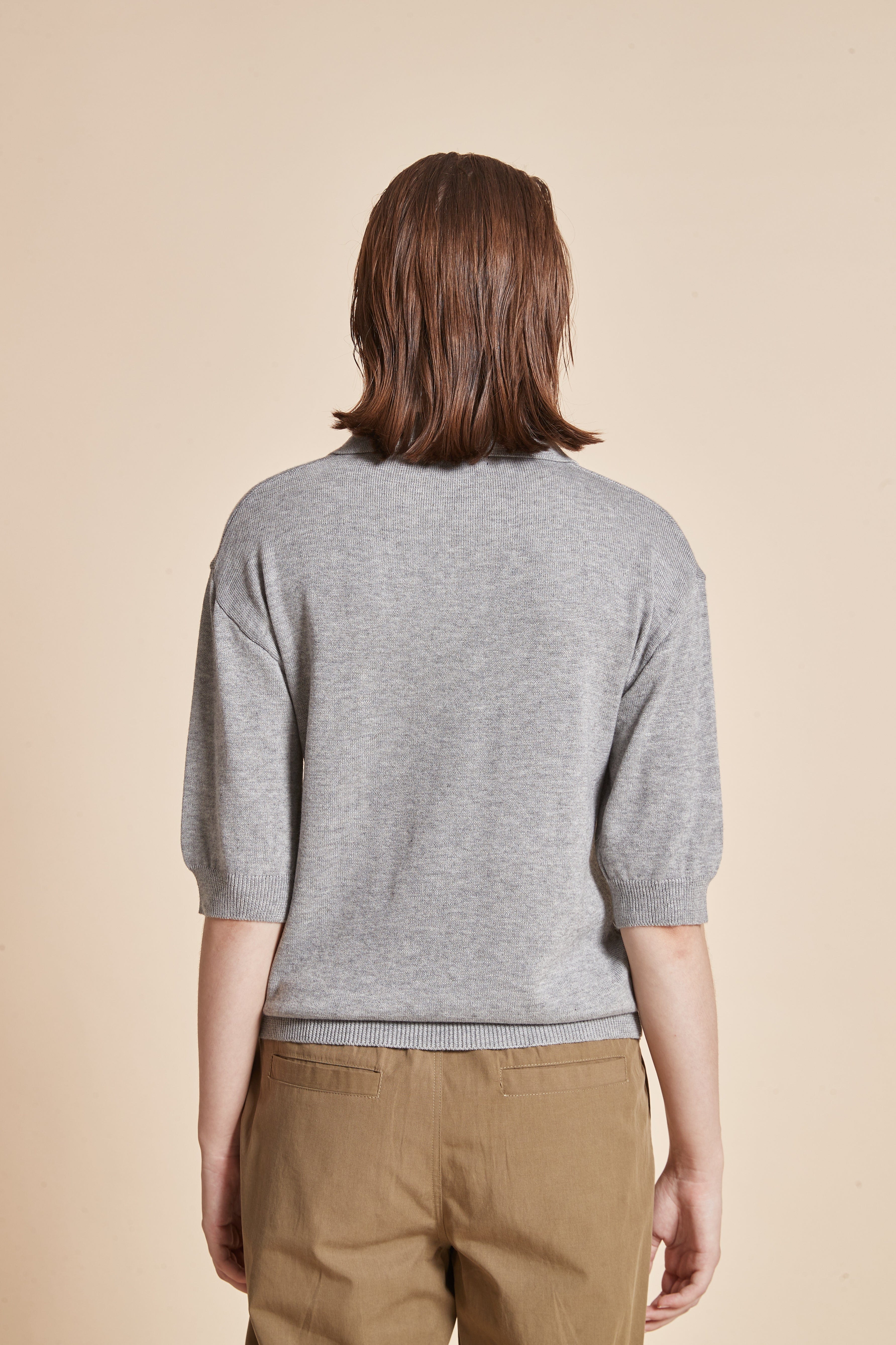 Plain Half-Sleeve Blouse With V-Neck And Collar - Image 9