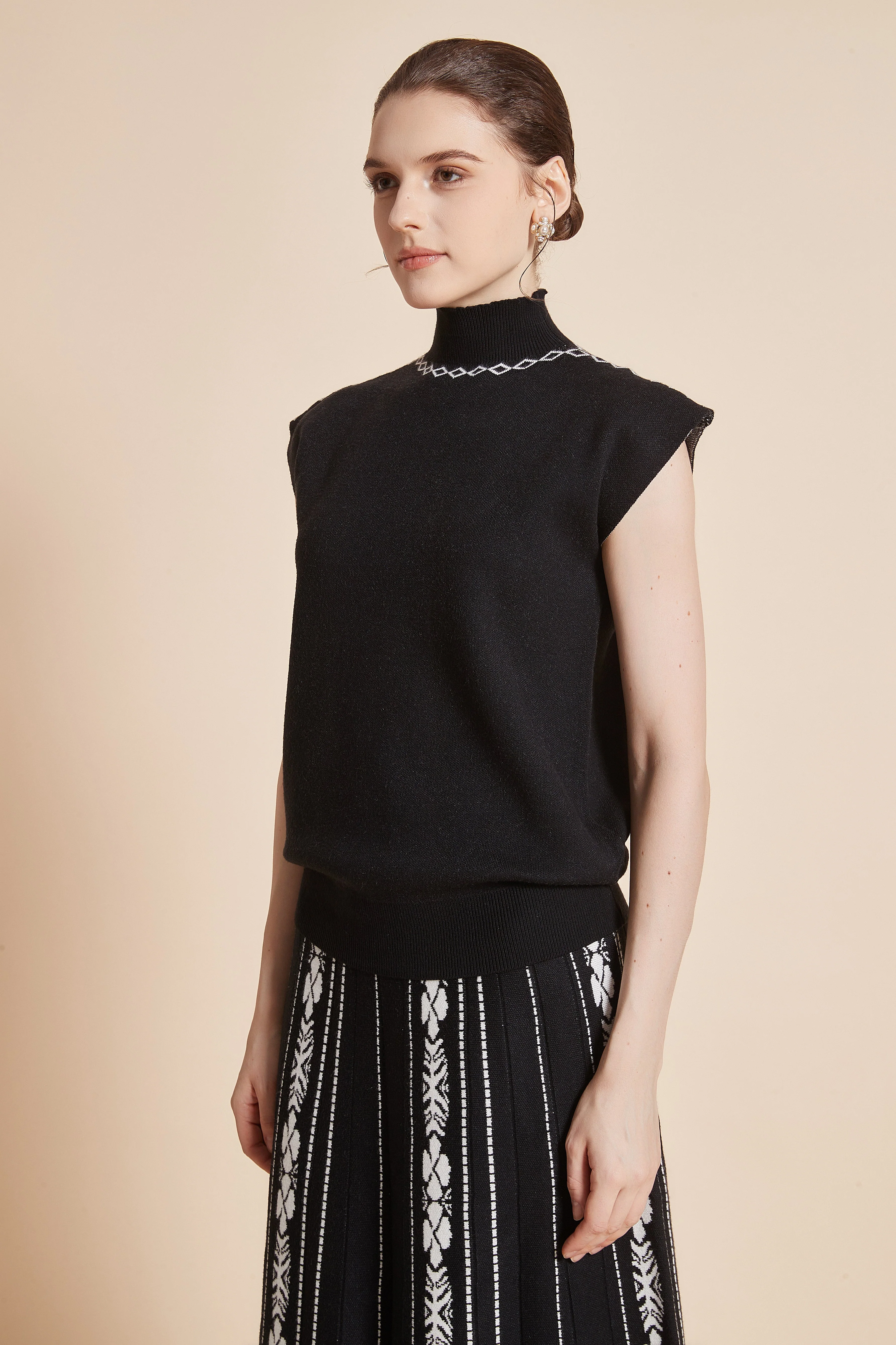 Sleeveless High-Neck Blouse - Image 3