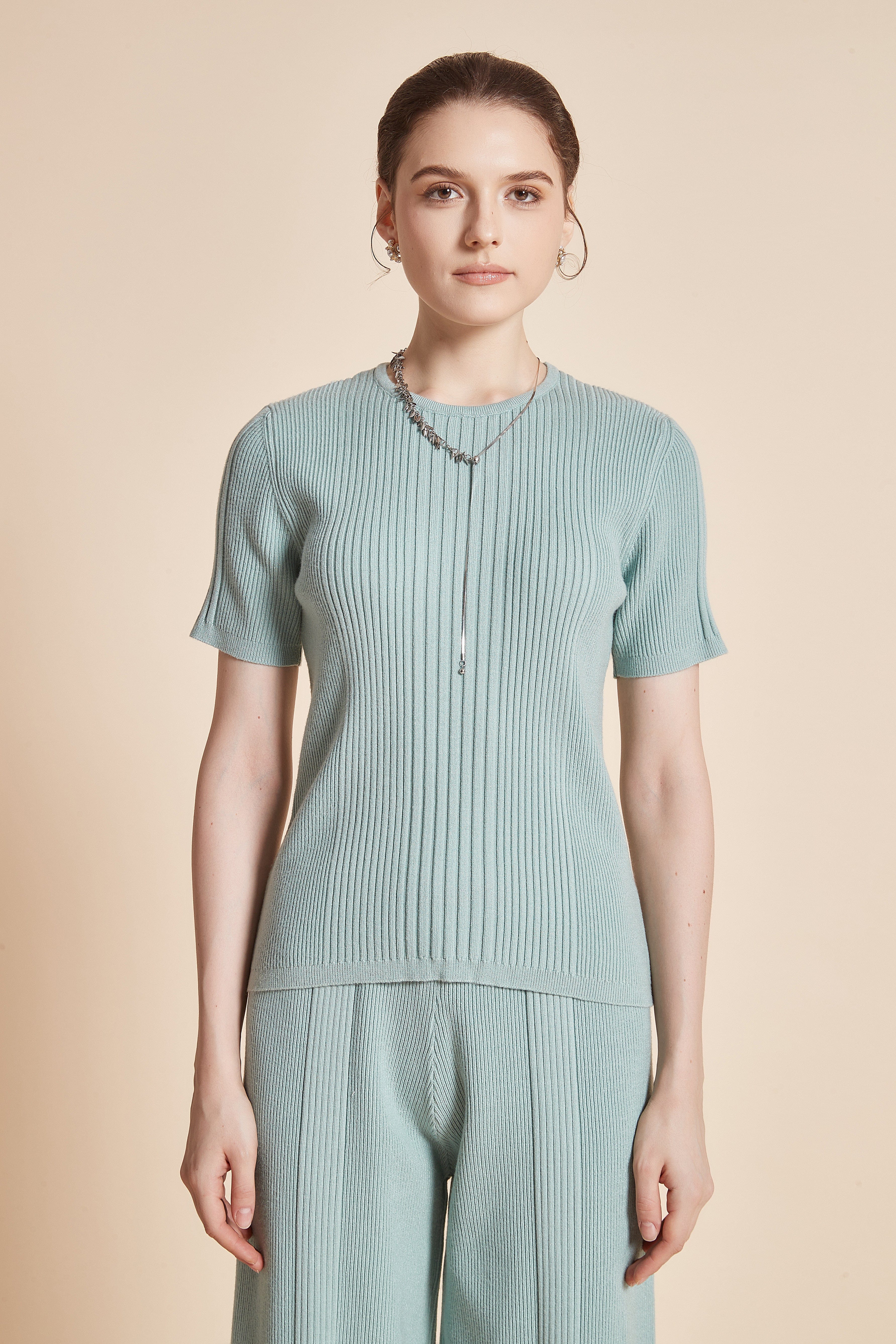 Solid Long Blouse With Half Sleeves And A Round Neckline - Image 2