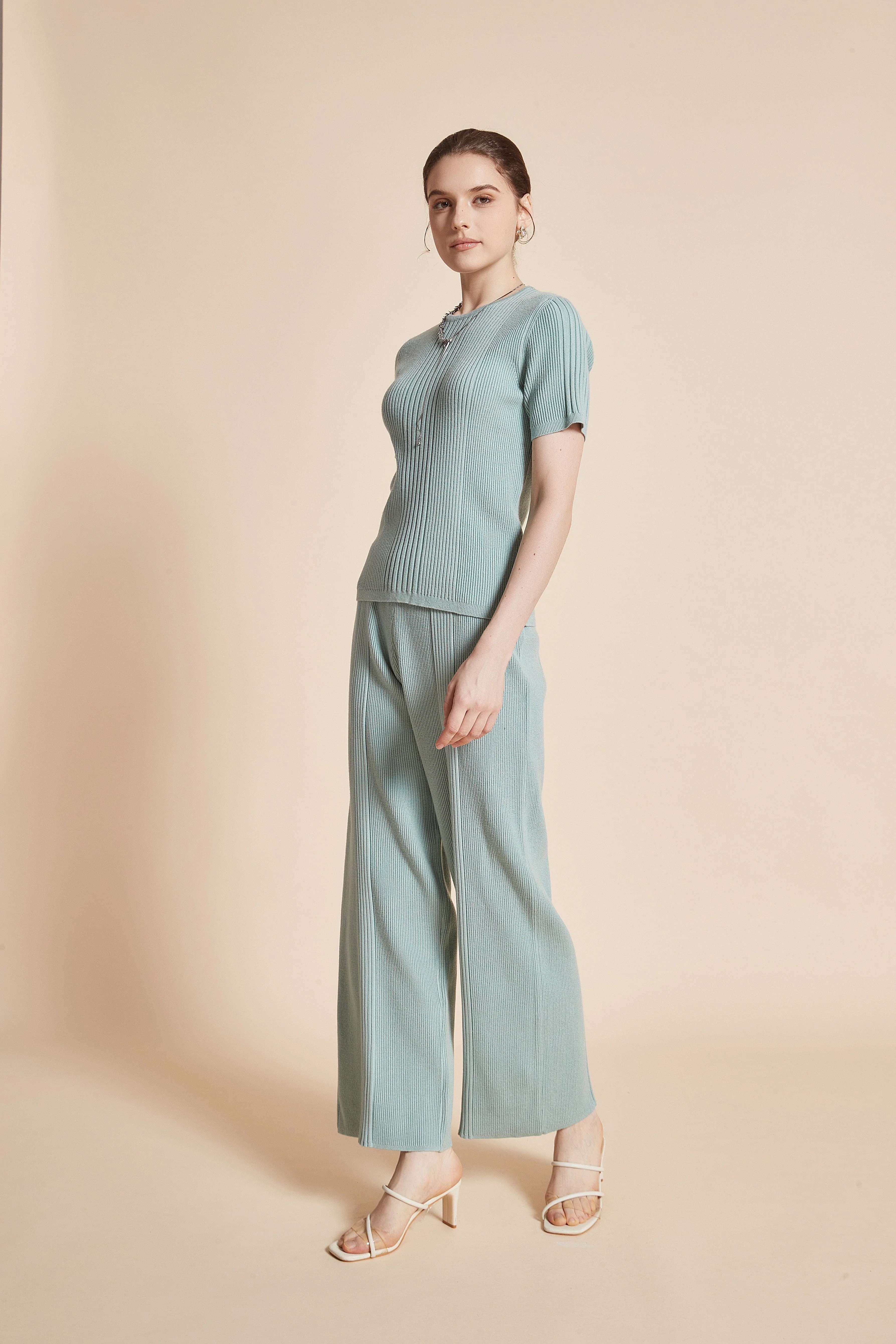 Solid Long Blouse With Half Sleeves And A Round Neckline - Image 5