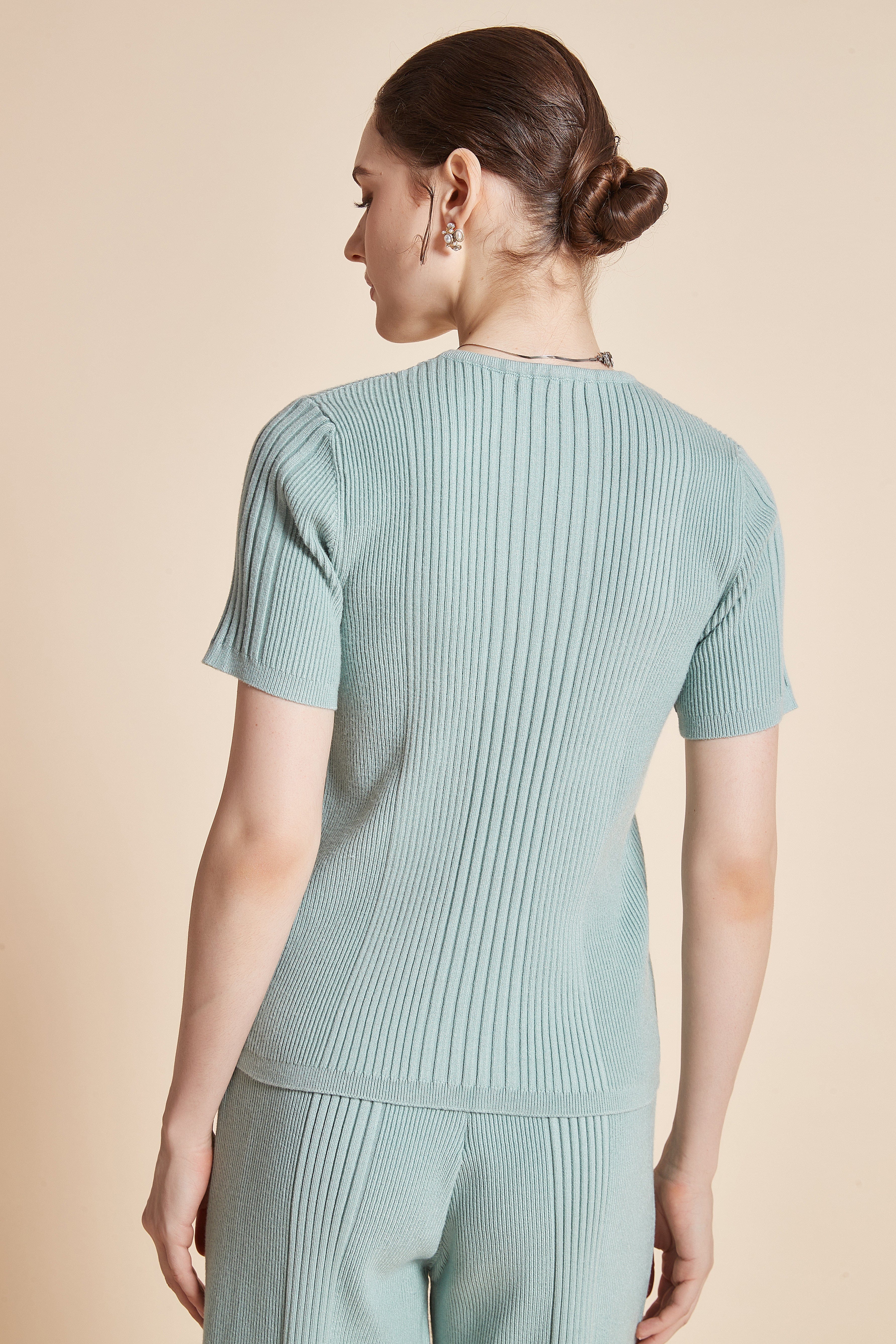 Solid Long Blouse With Half Sleeves And A Round Neckline - Image 7