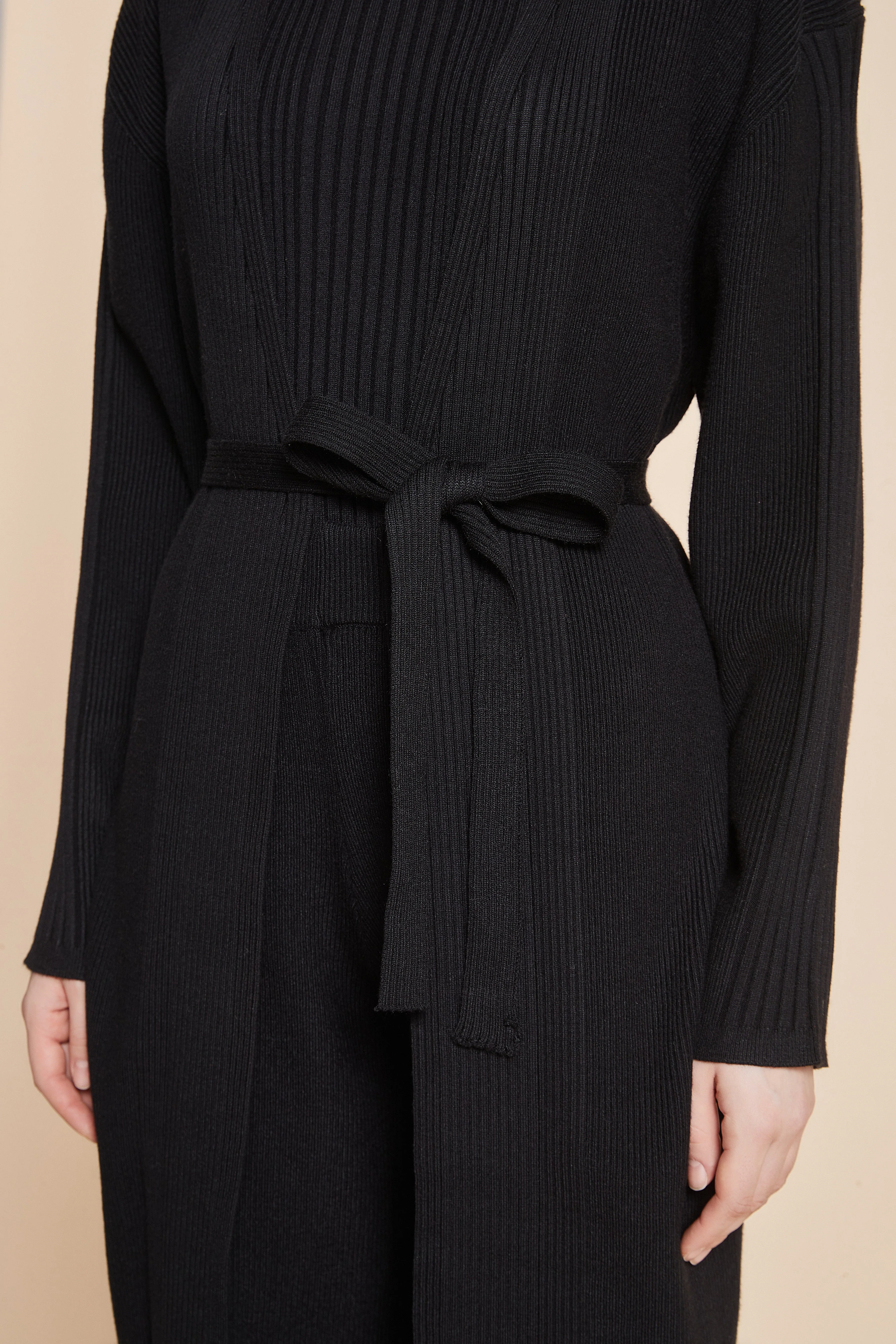 Stylish Ribbed Jacket with Long Sleeves and Waist Belt - Image 3