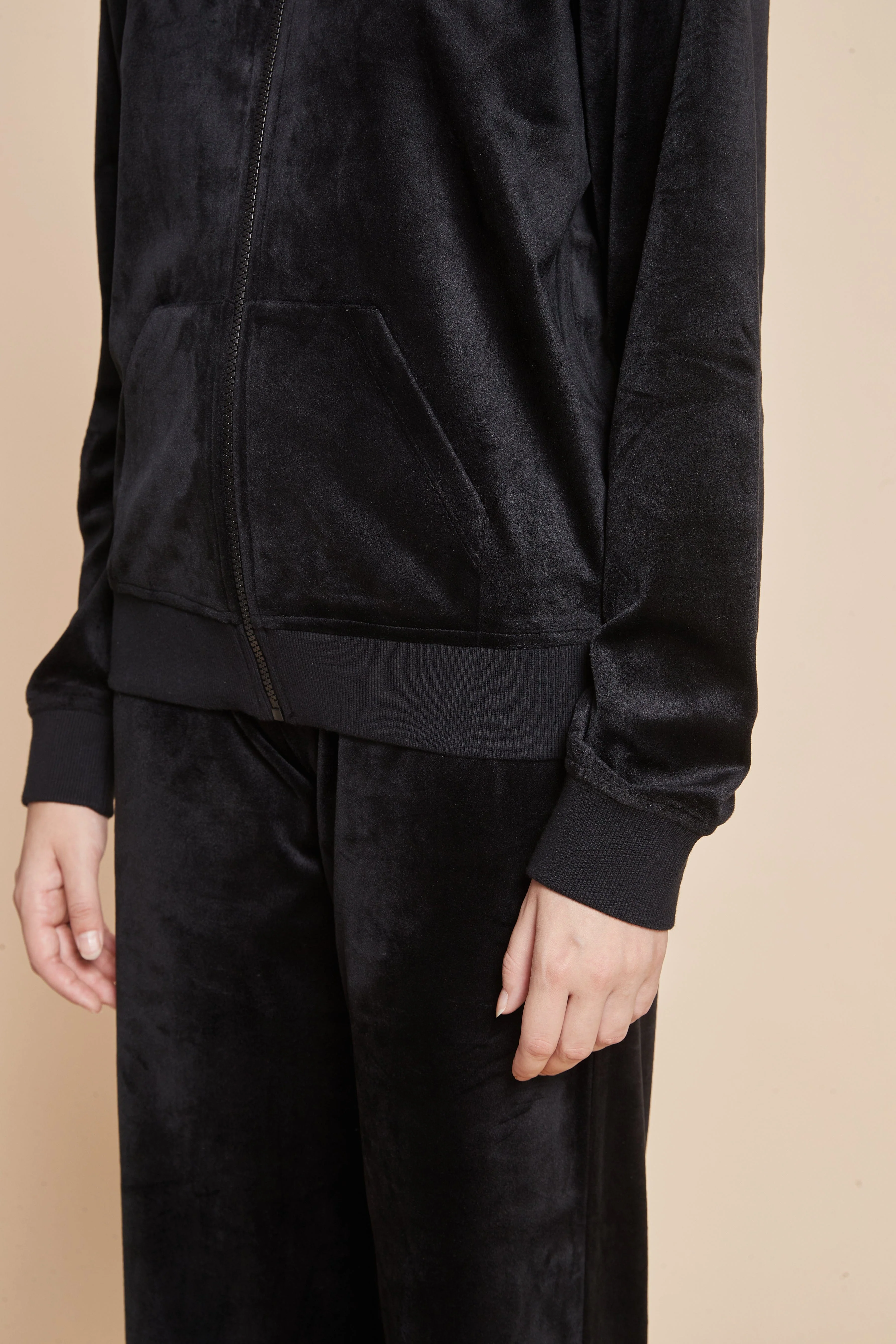 Velvet Jacket With Long Sleeves And Front Zipper With Pockets - Image 8