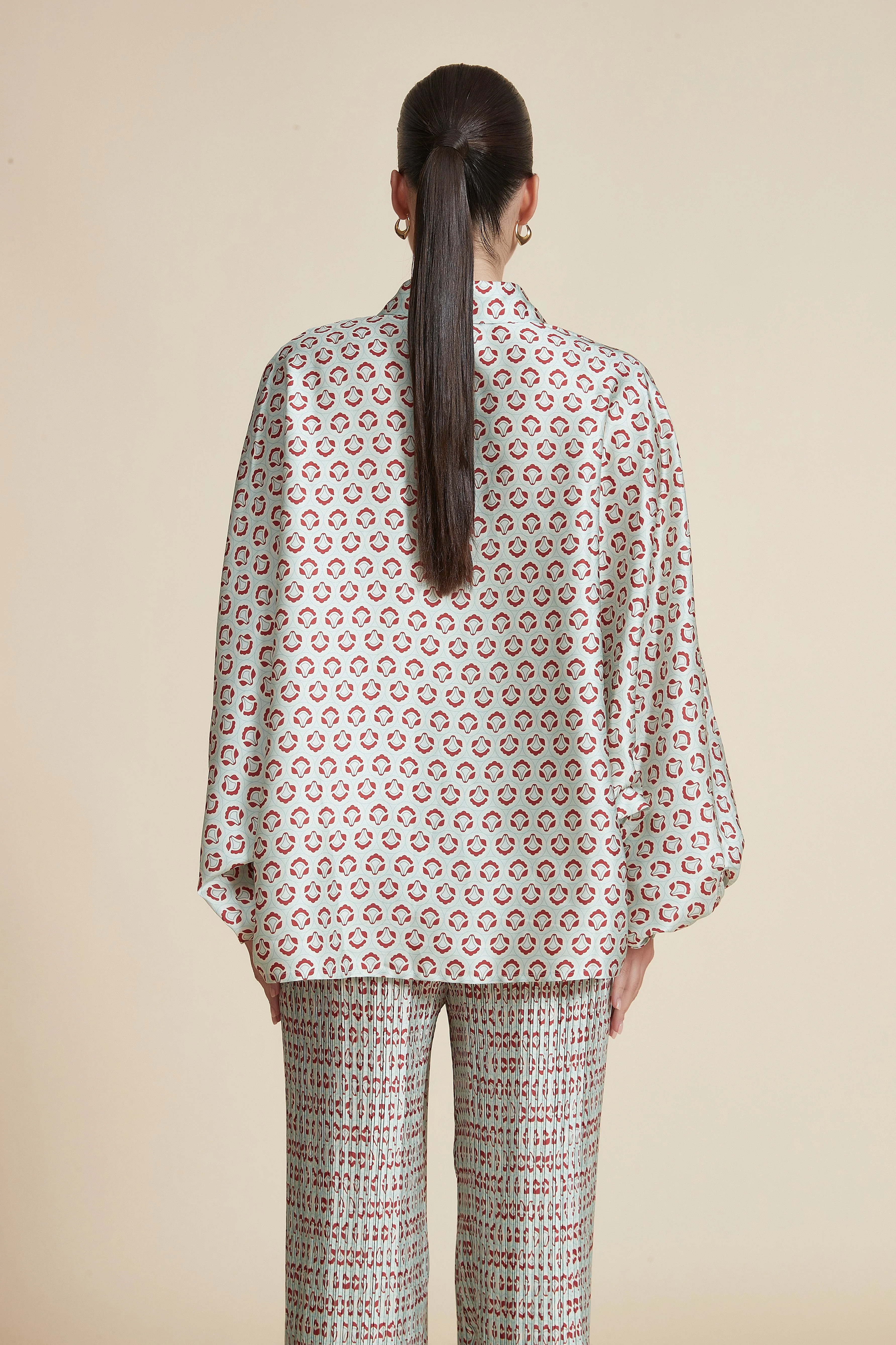 Loose-Fit Long Sleeve Printed Blouse with Shirt Collar - Image 6
