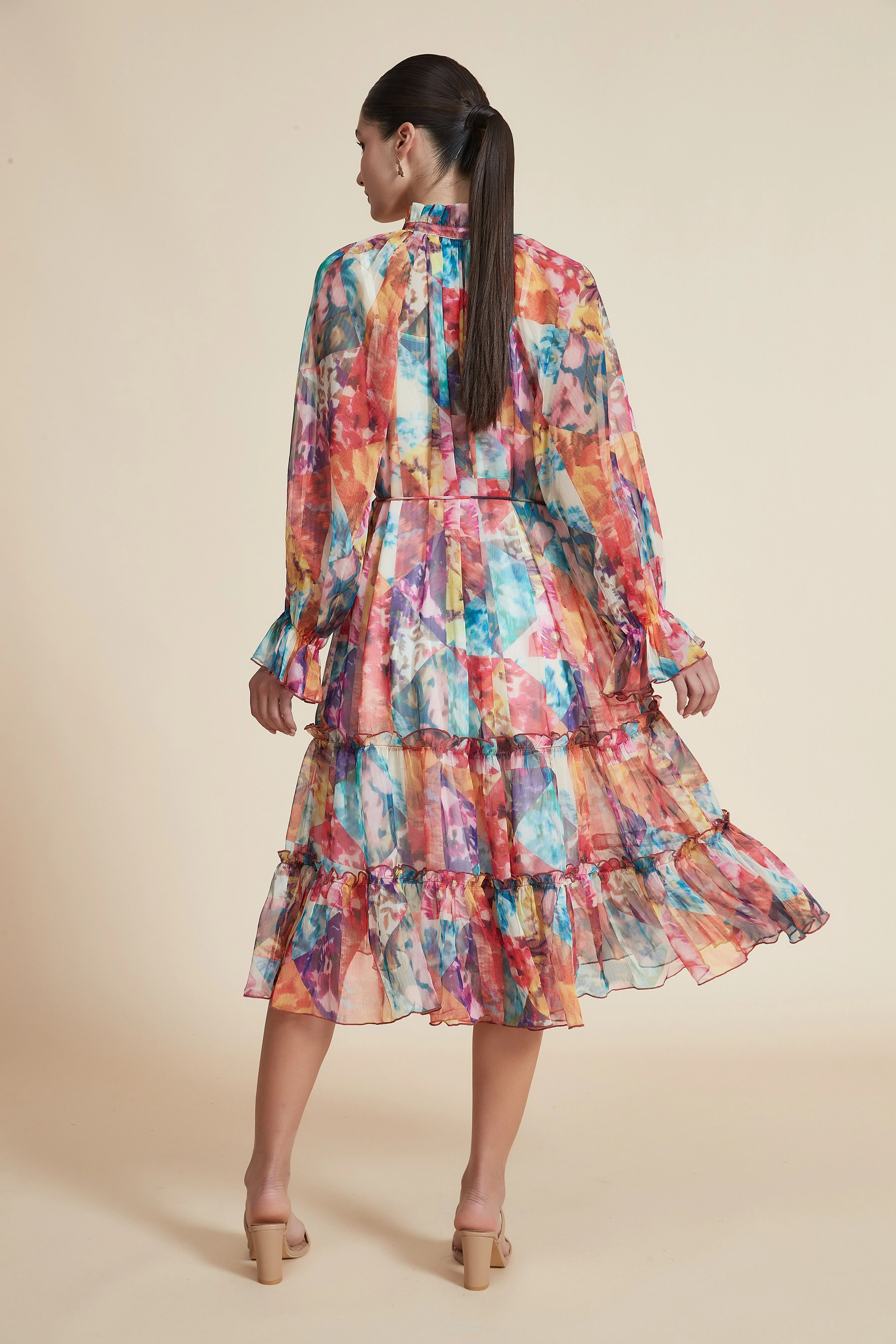 Knee-length Printed Ruffled Dress with Long Sleeves - Image 3