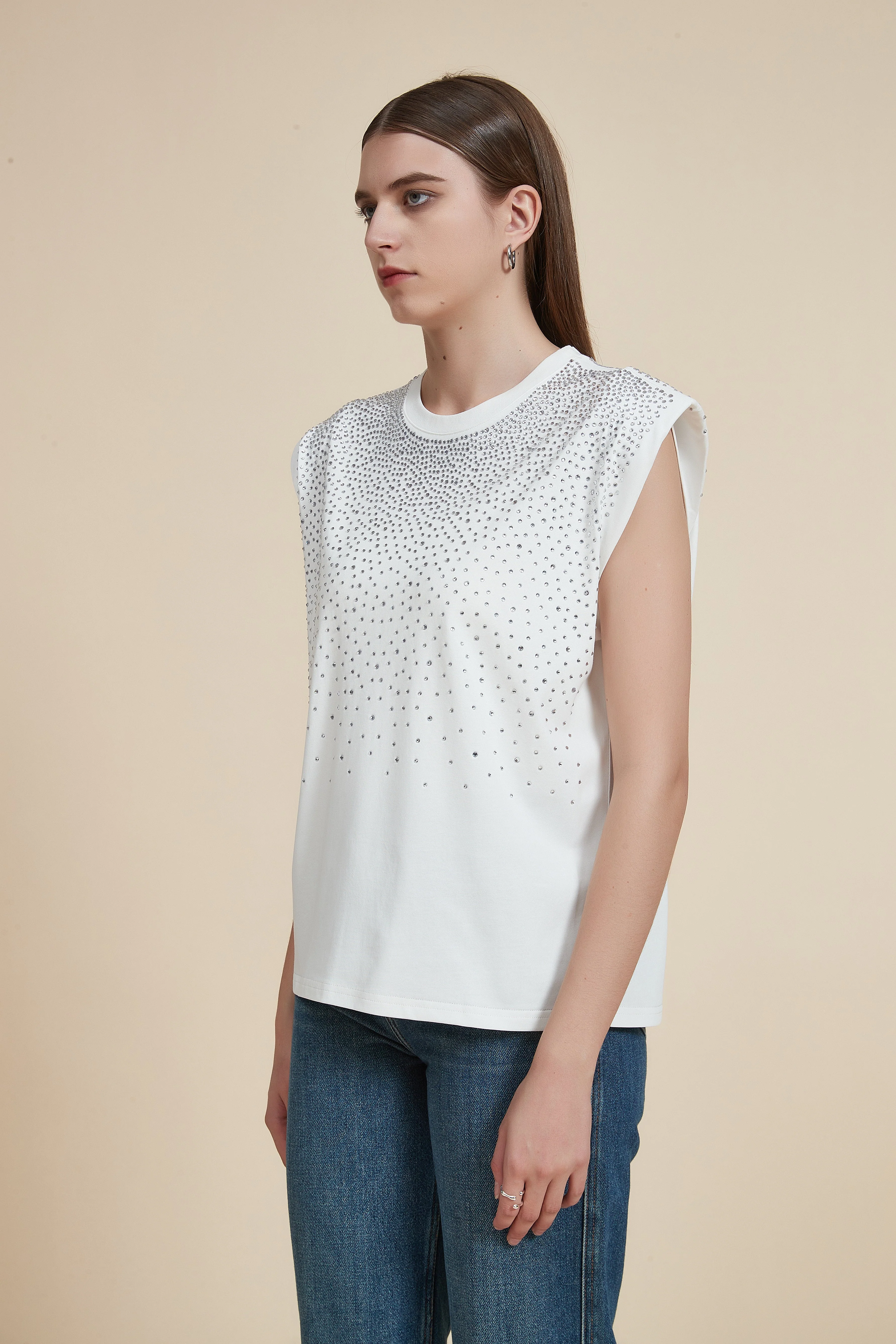 Sleeveless Polka Dot Blouse with Round Neck - Image 15