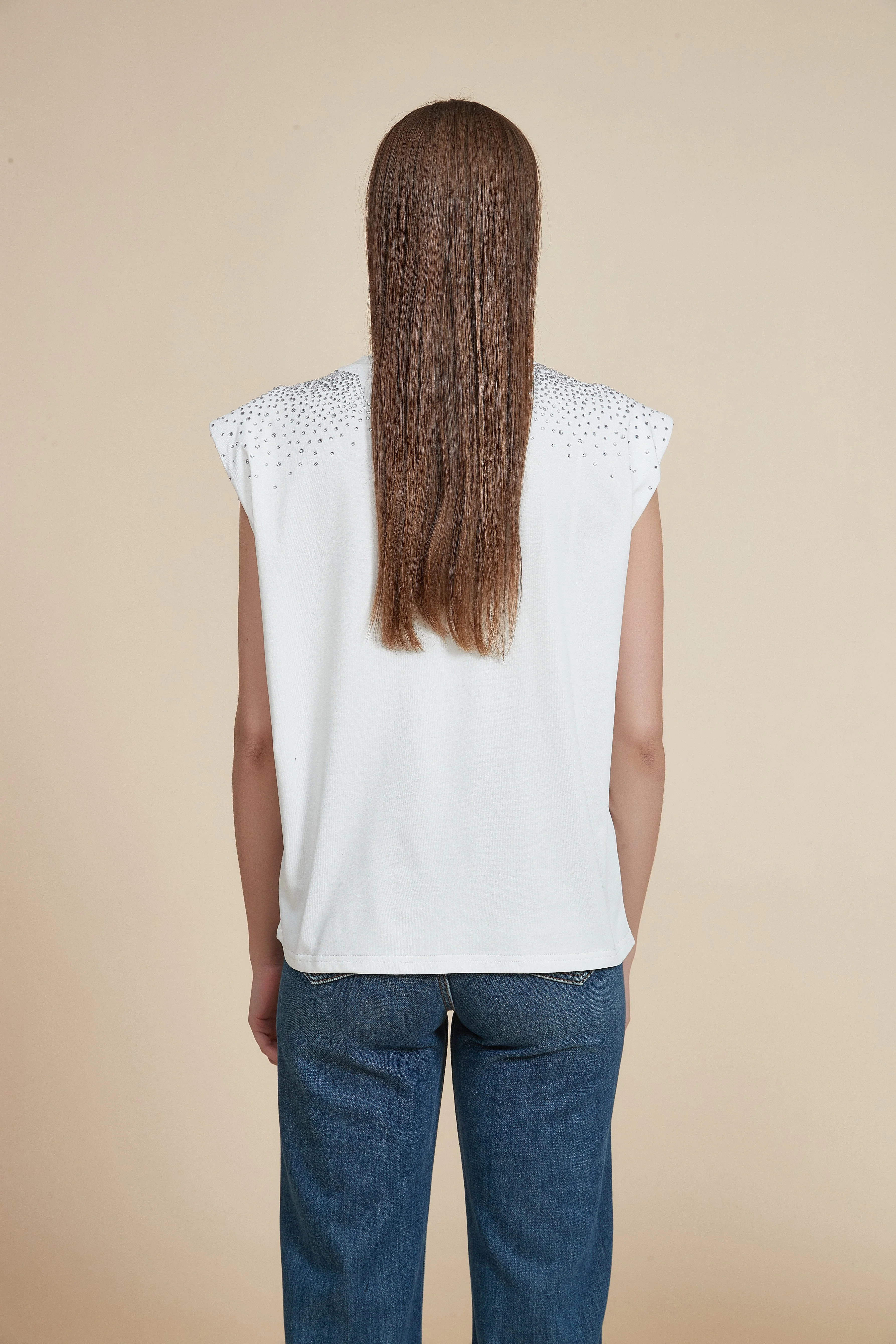 Sleeveless Polka Dot Blouse with Round Neck - Image 16