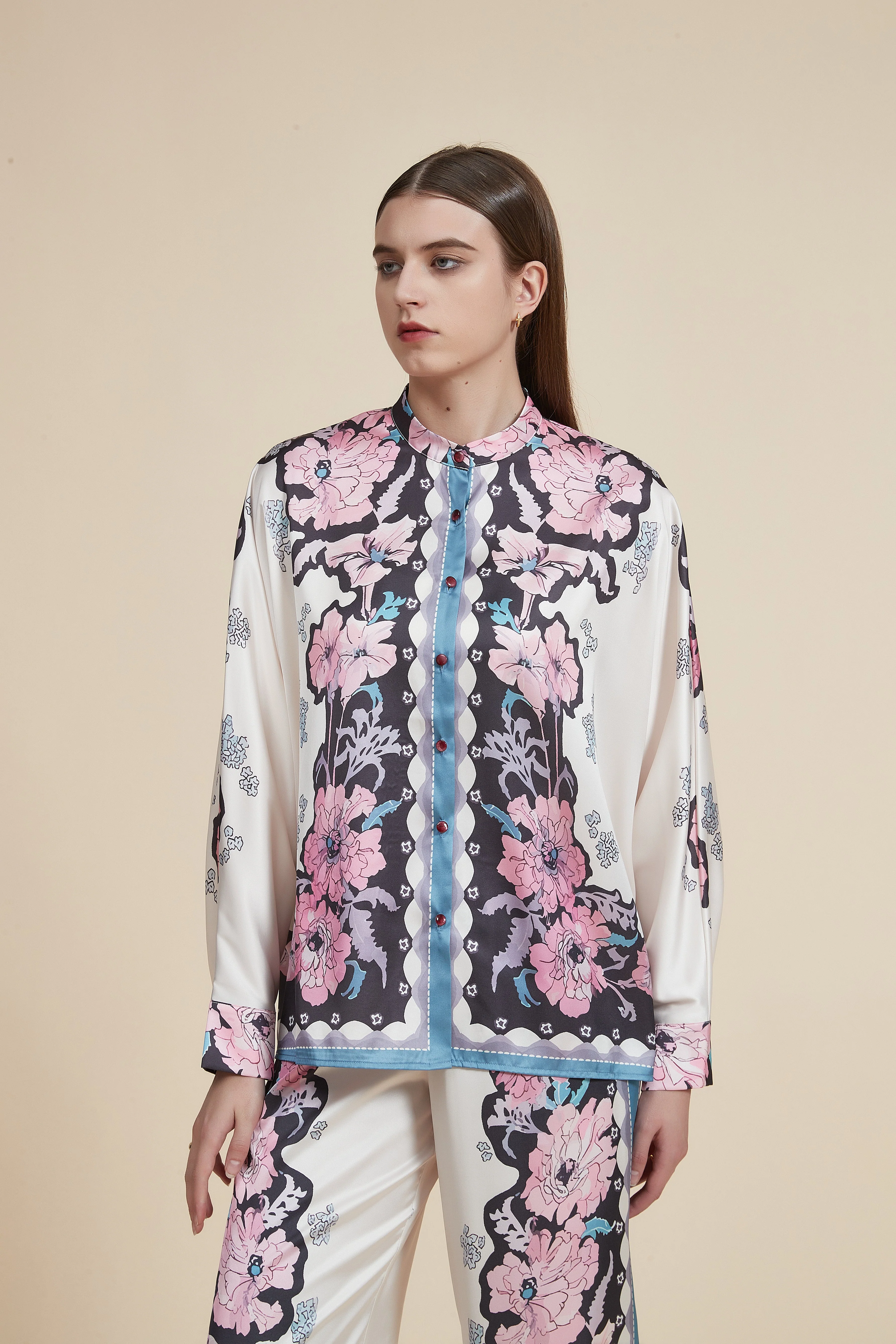 Floral Long Sleeve Hip-Length Blouse with Round Neck