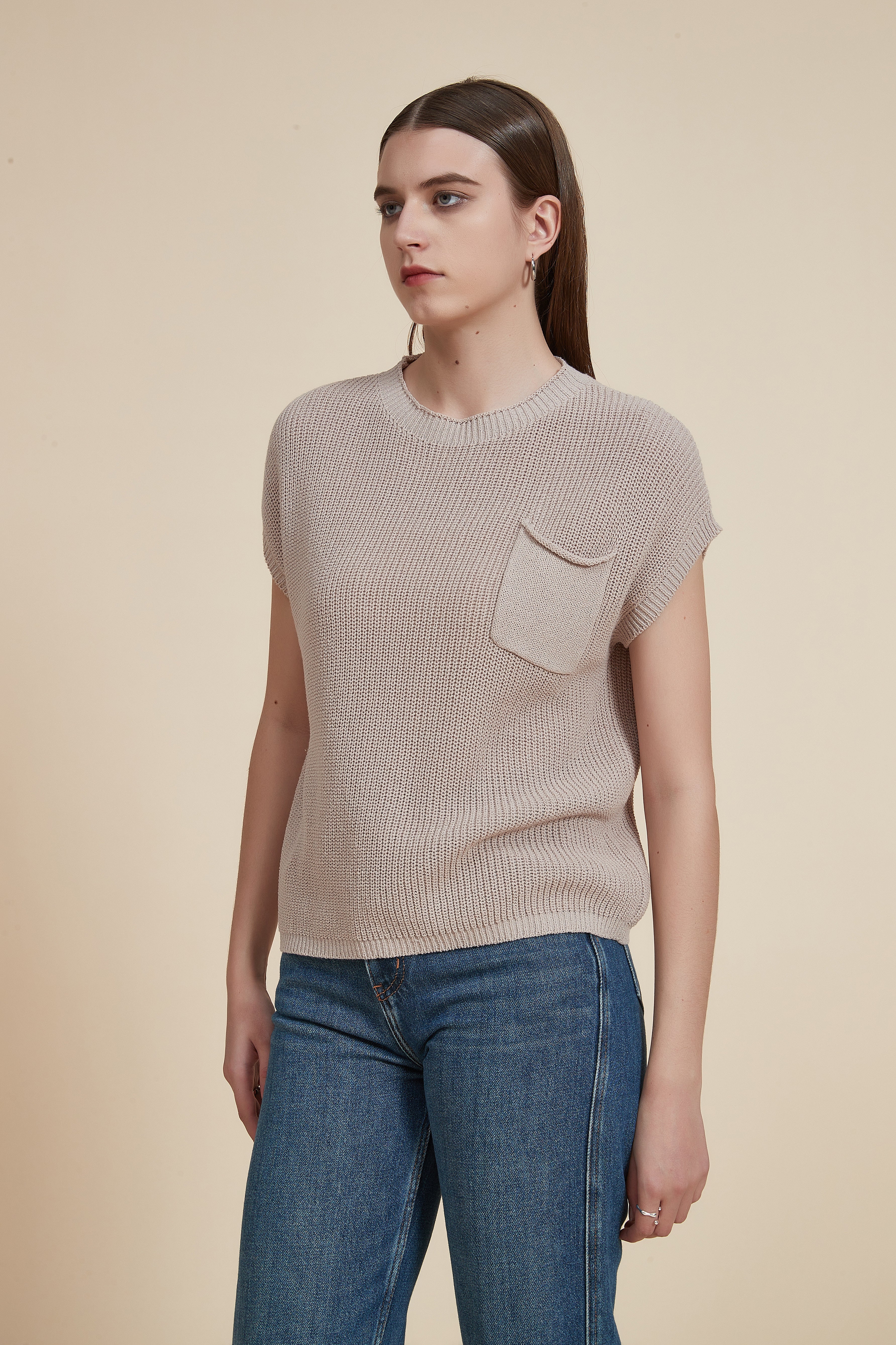 Short Sleeve Cropped Top with Round Neck - Image 6
