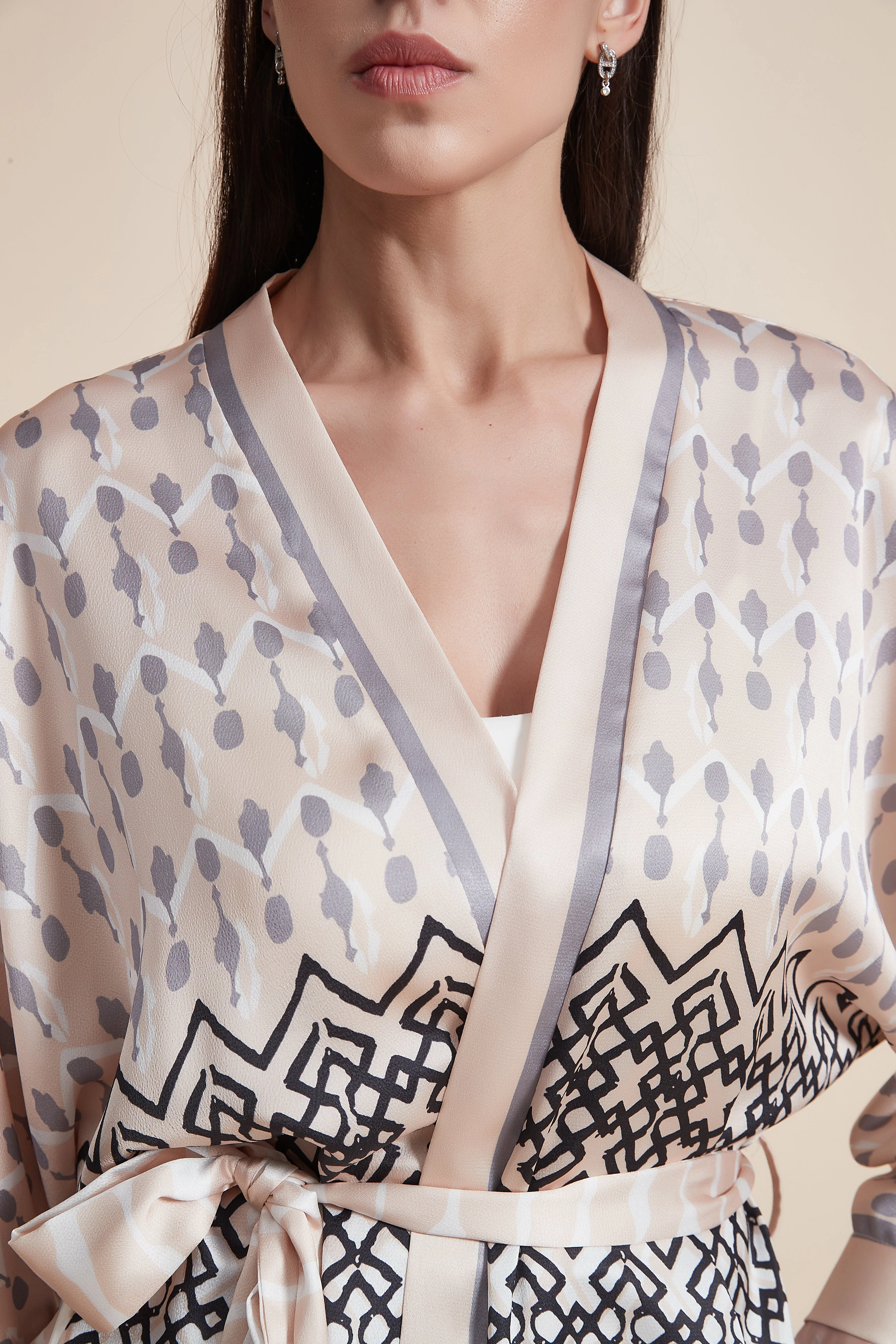 Knee-Length Printed Jacket with 3/4 Sleeves and Belt - Image 3