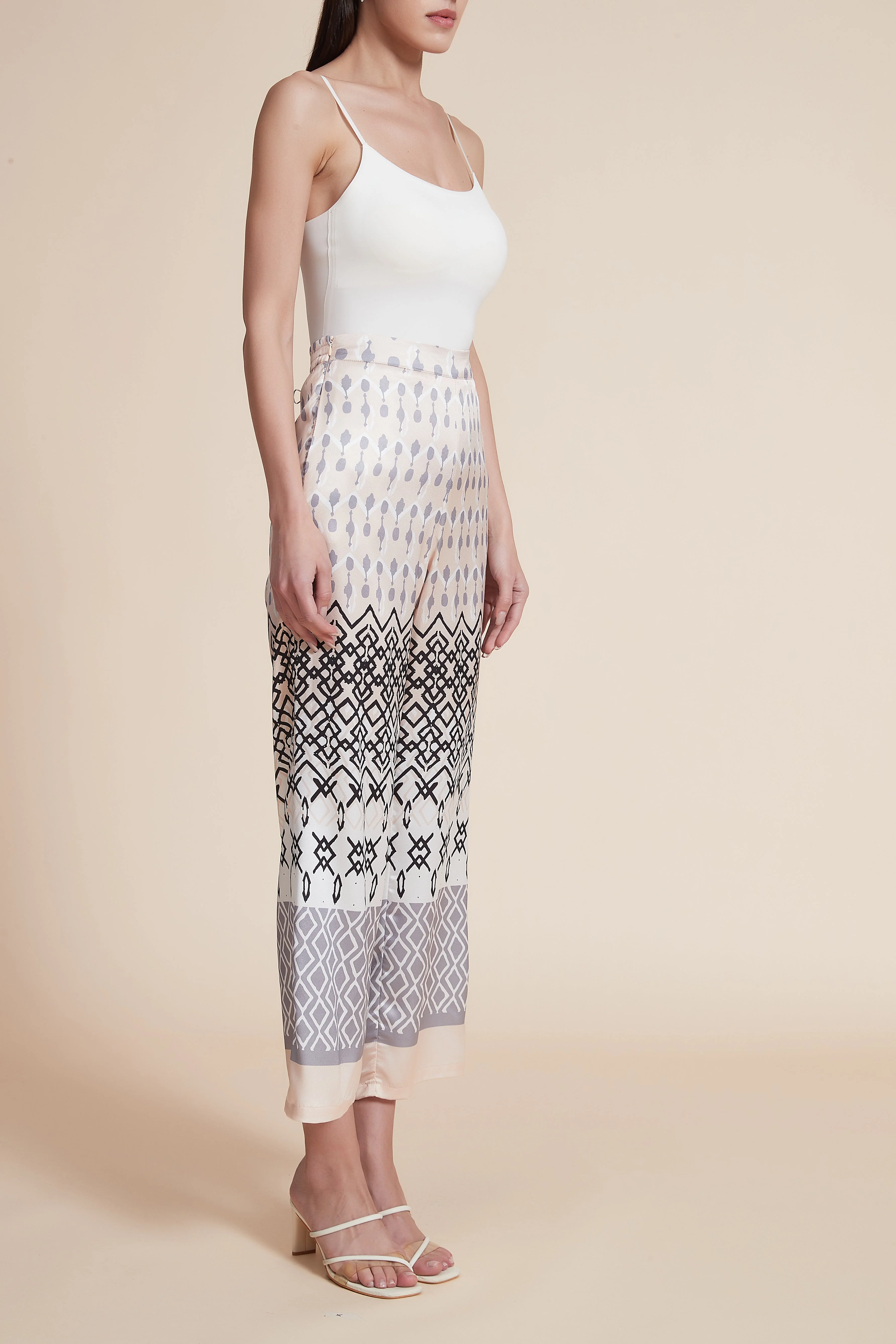 Women's Wide-Leg Printed Long Pants - Image 2
