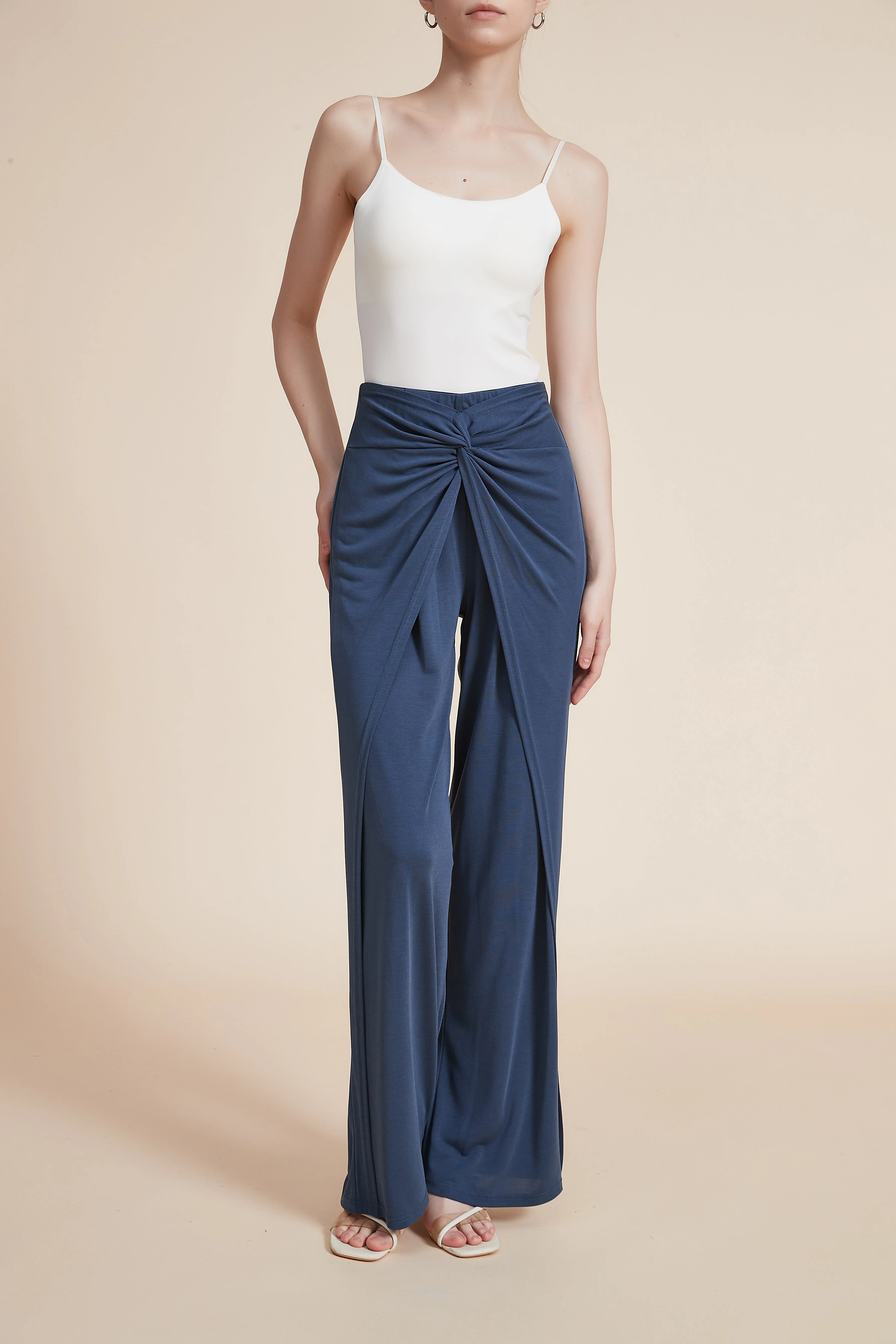 Plain long pants - Image 6