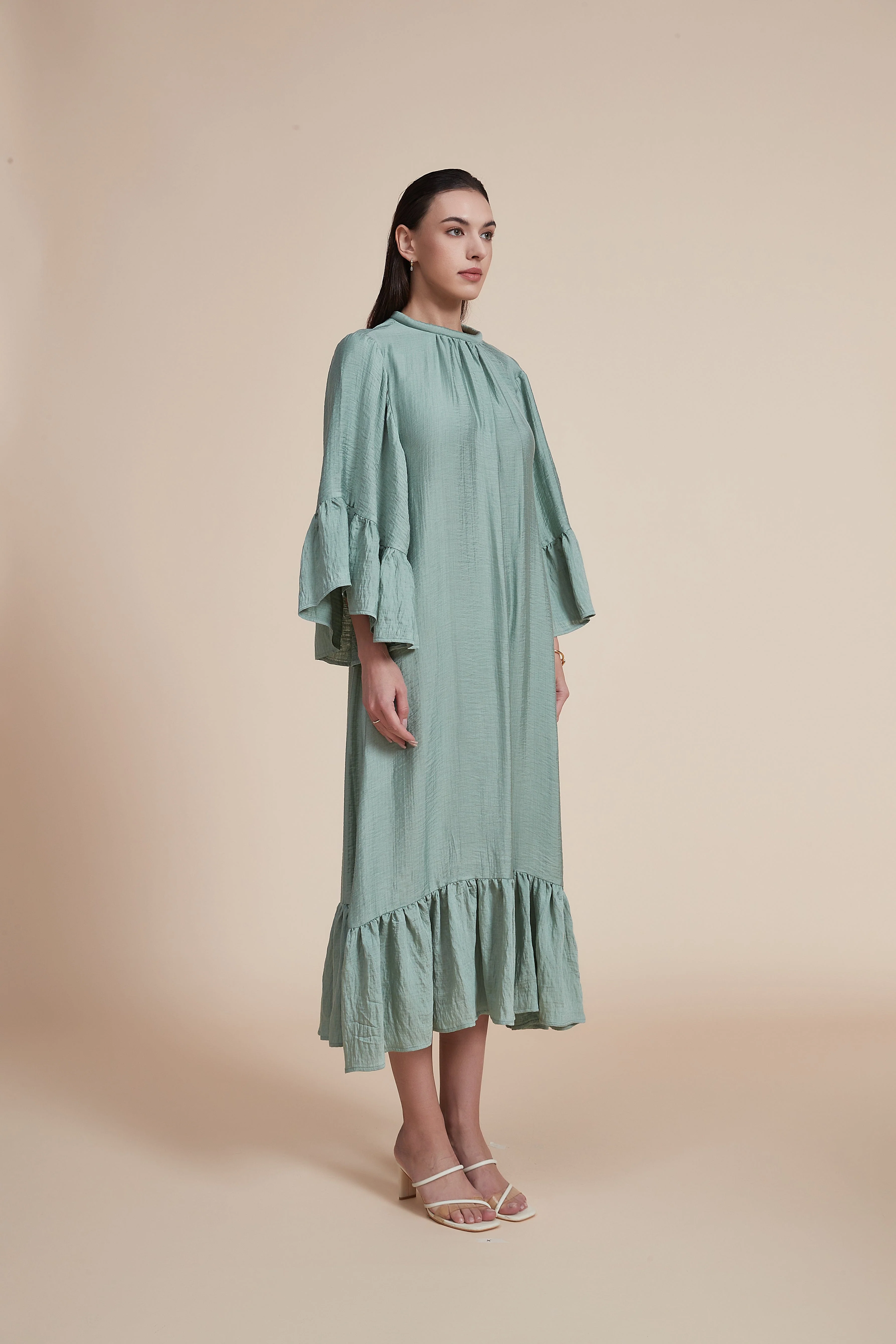 Plain Midi Dress with 3/4 Sleeves - Image 5