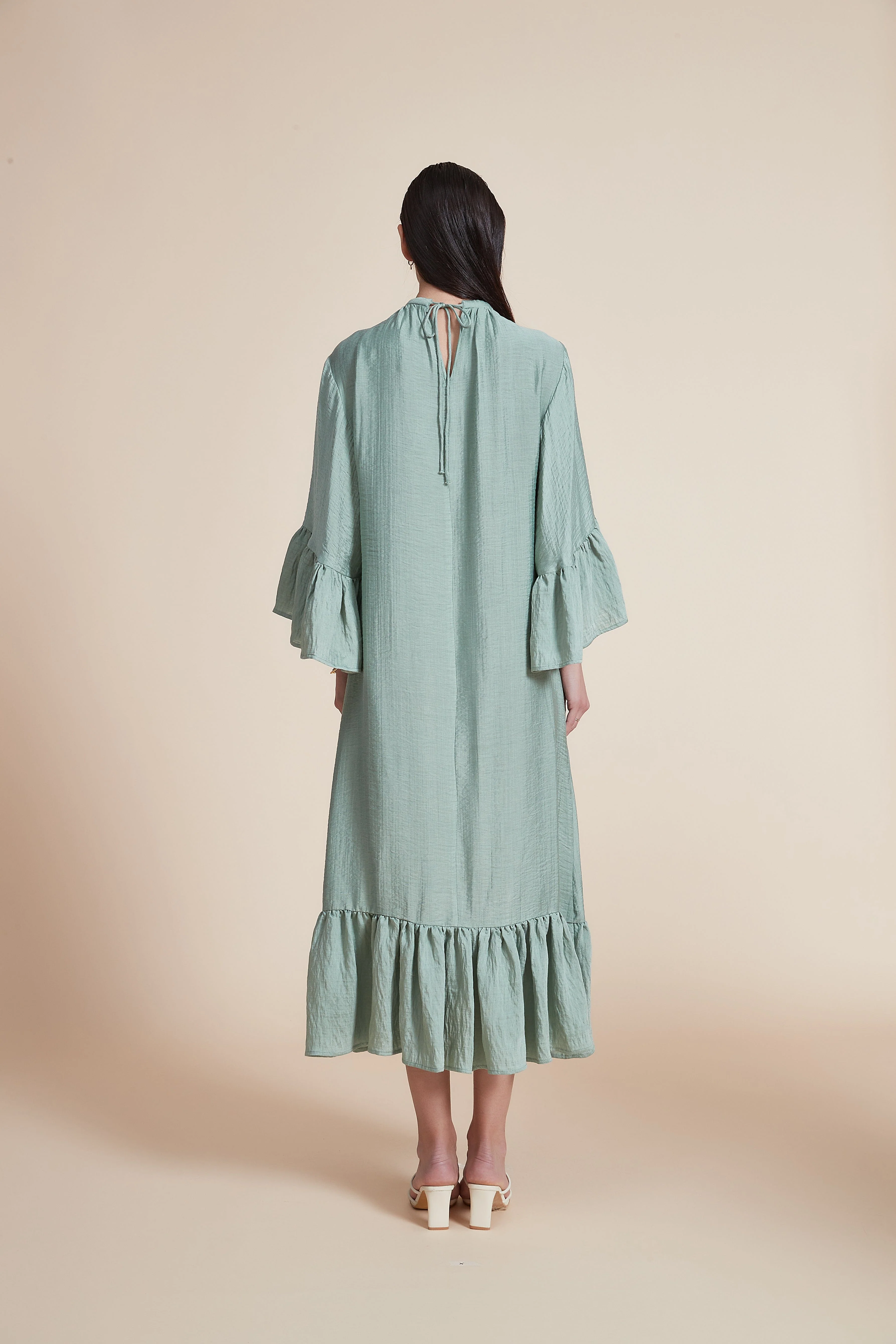Plain Midi Dress with 3/4 Sleeves - Image 6