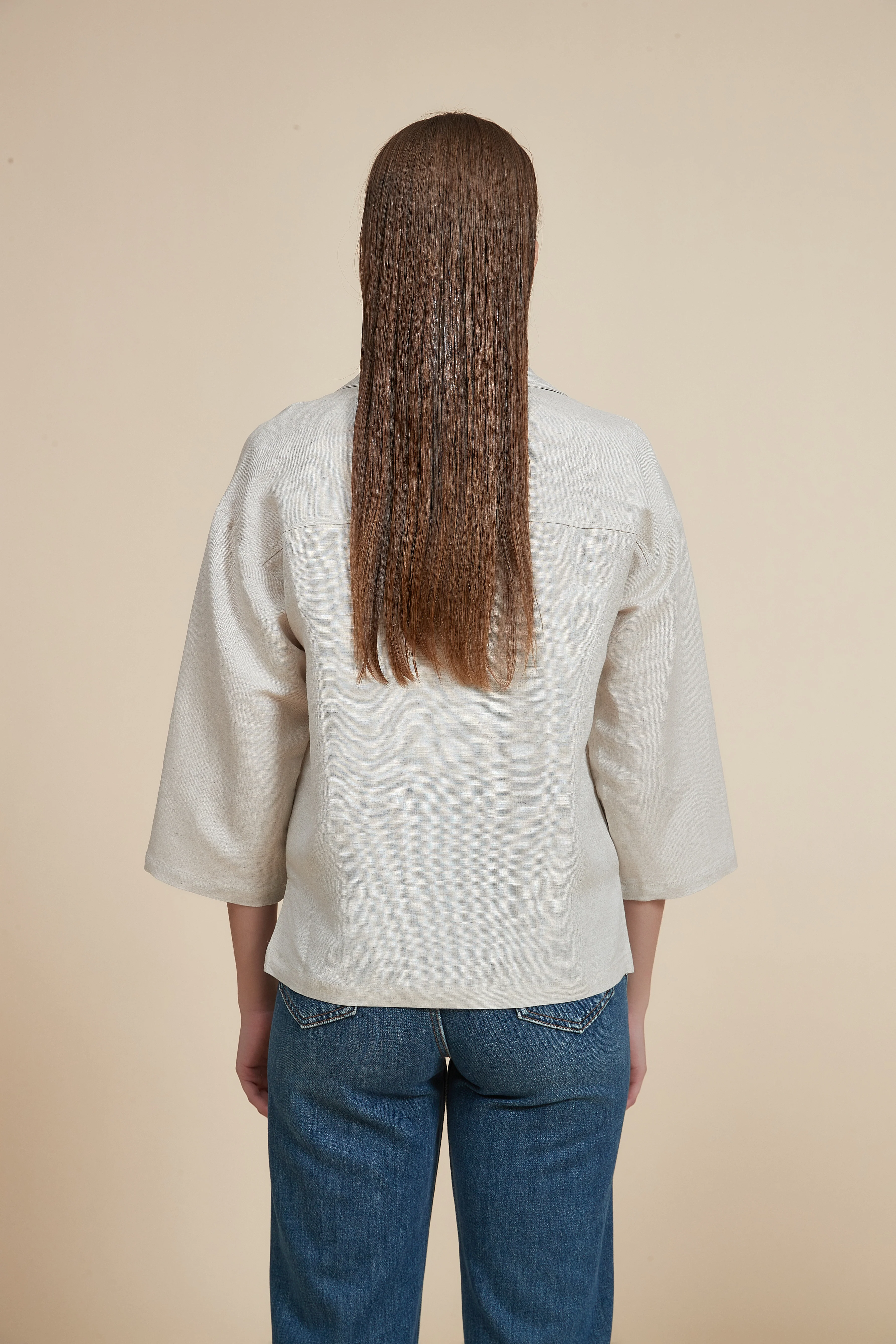 4/3 sleeve blouse with waist length and V-neck - Image 10